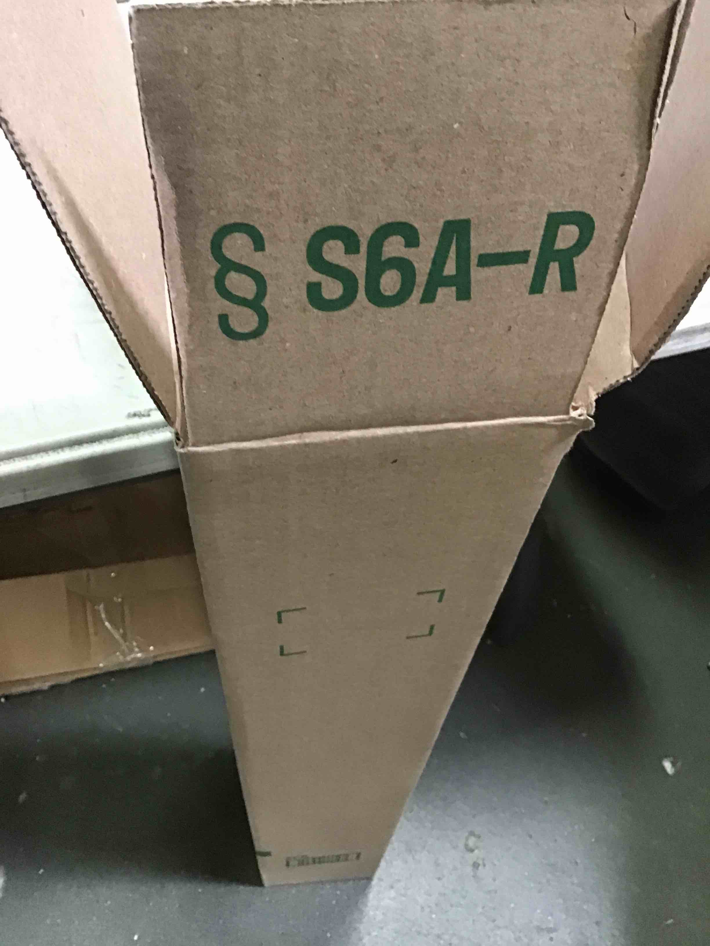 https://s3.amazonaws.com/lotting-images-prod/bidfta/RED5507133_1699982271194.jpeg