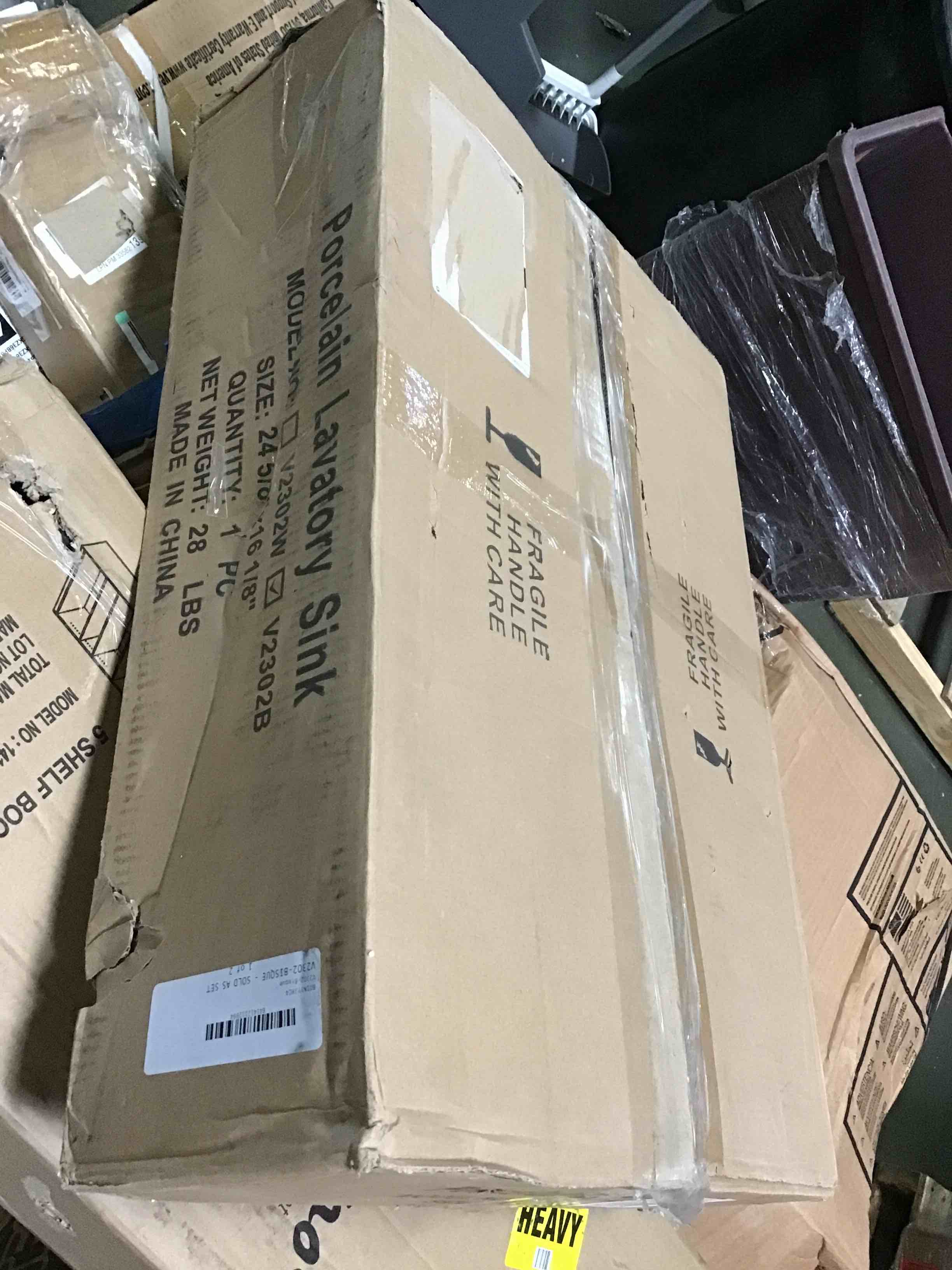 https://s3.amazonaws.com/lotting-images-prod/bidfta/RED5507153_1699986840154.jpeg