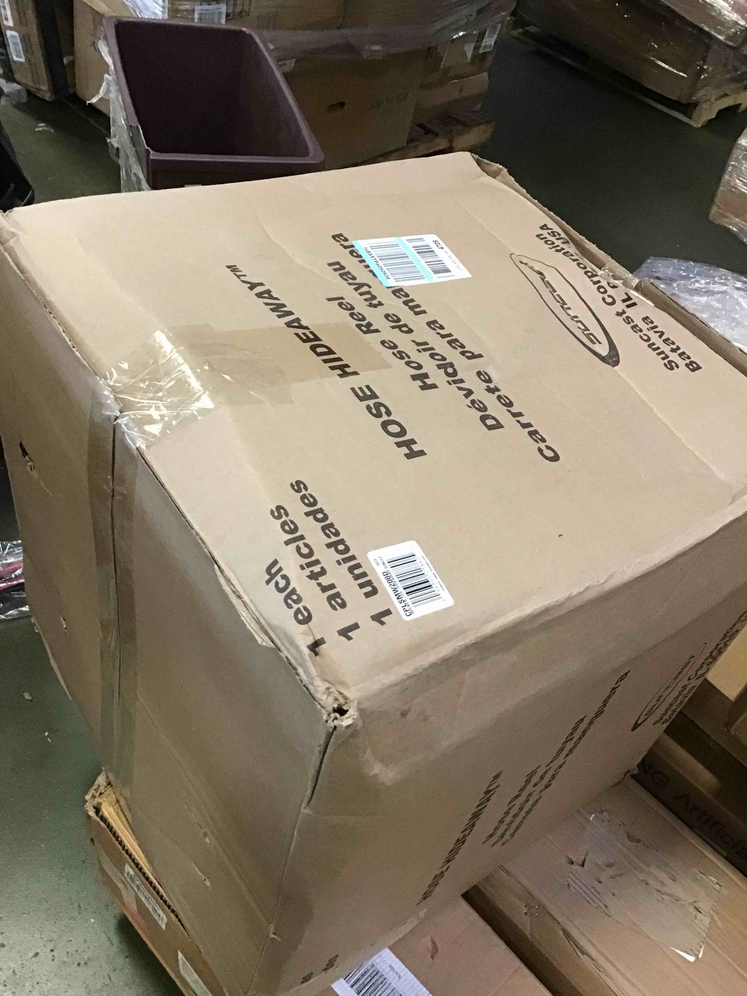 https://s3.amazonaws.com/lotting-images-prod/bidfta/RED5507178_1699991060719.jpeg