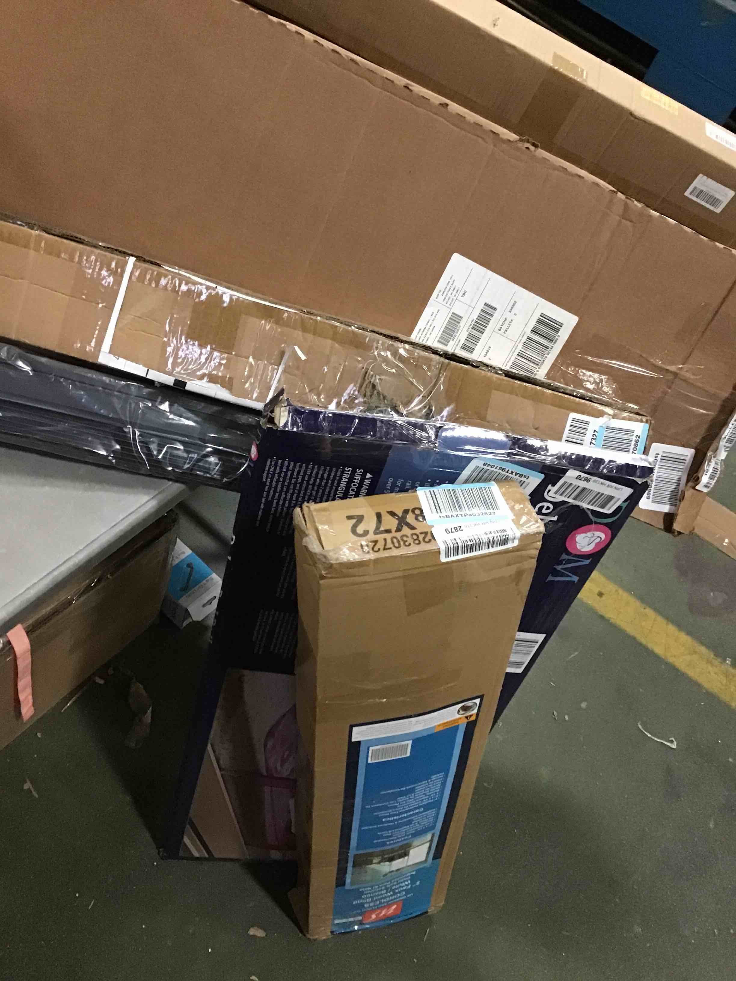 https://s3.amazonaws.com/lotting-images-prod/bidfta/RED5507993_1700514497281.jpeg
