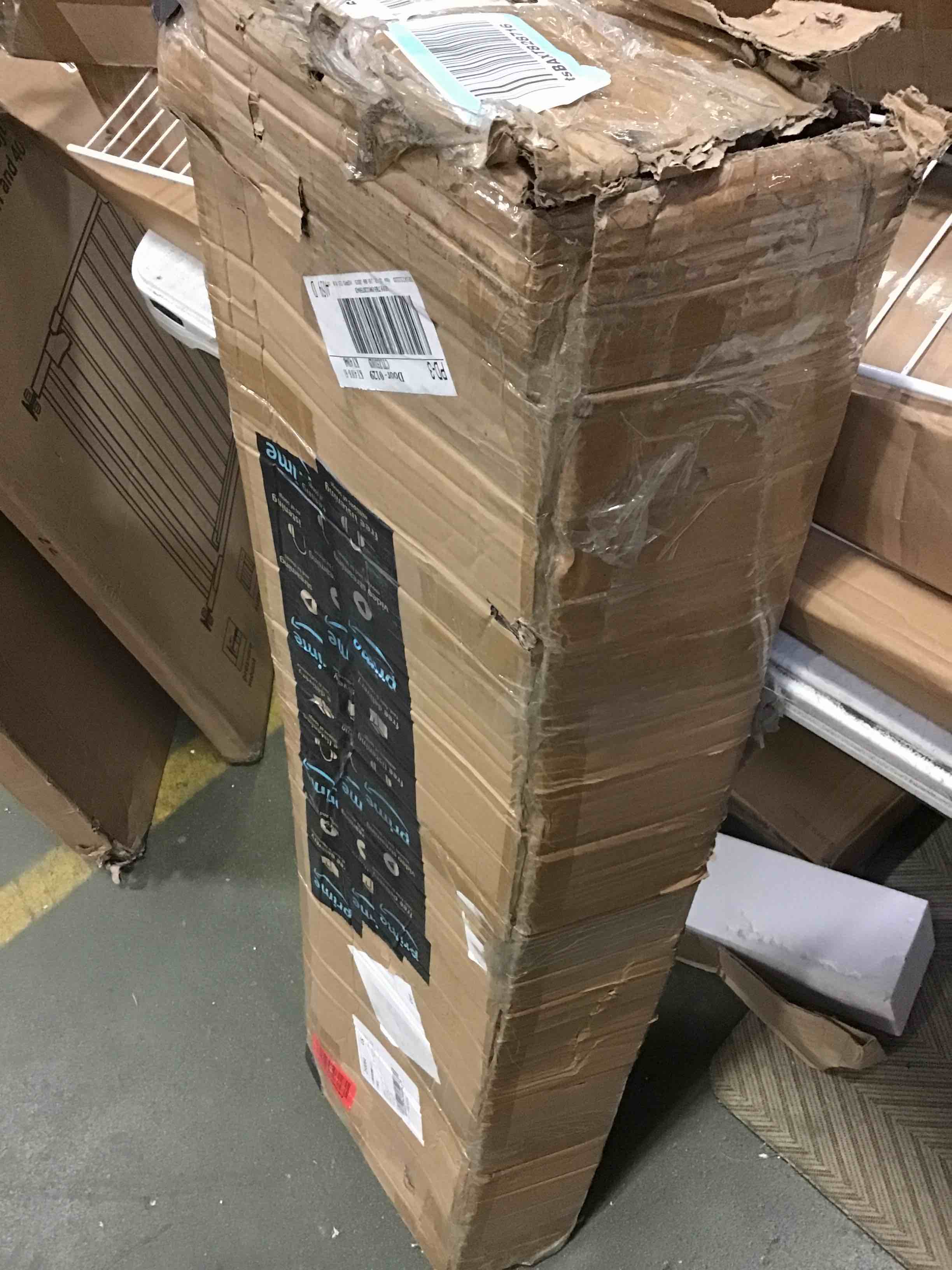 https://s3.amazonaws.com/lotting-images-prod/bidfta/RED5508074_1700582144498.jpeg