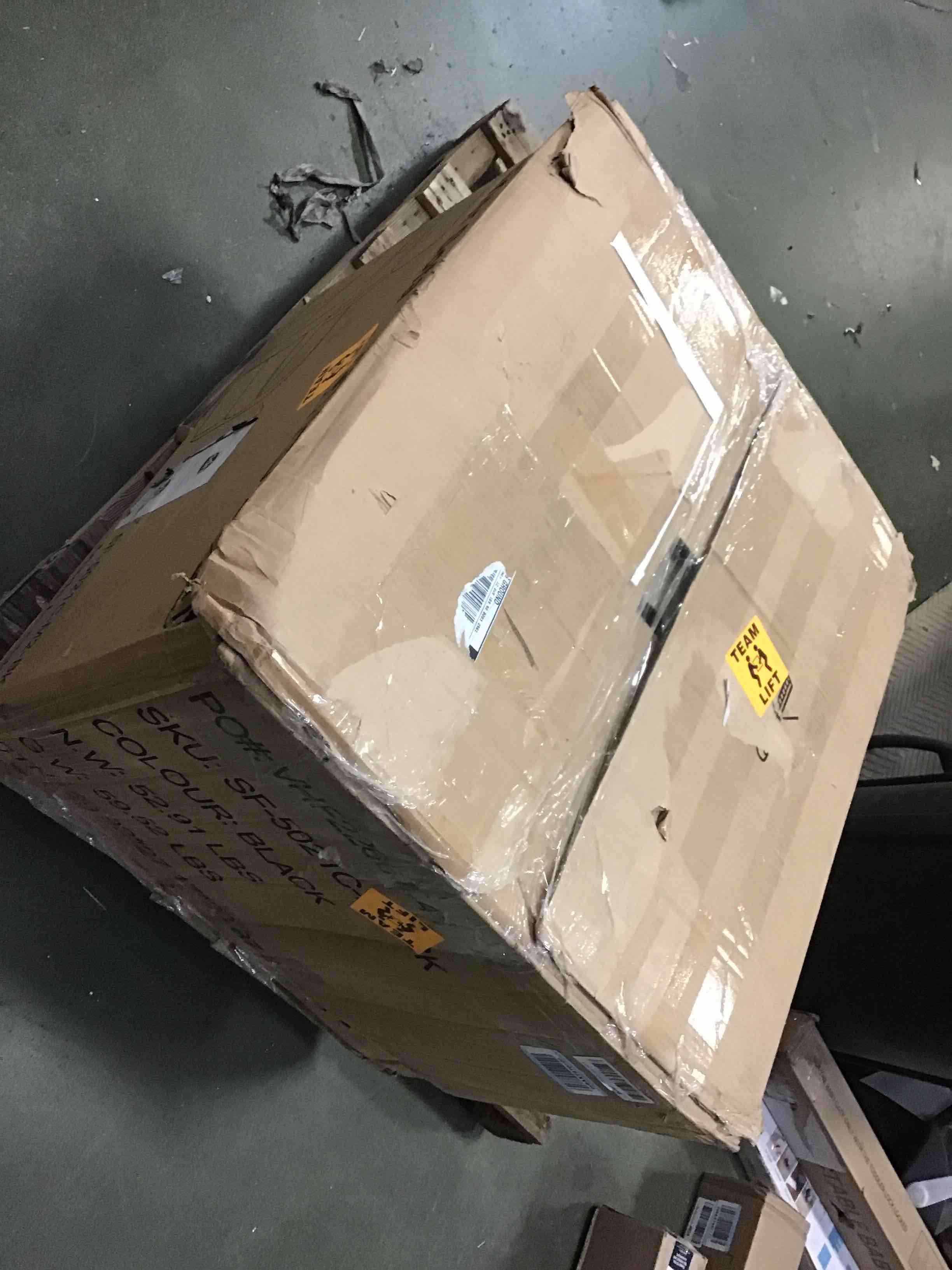 https://s3.amazonaws.com/lotting-images-prod/bidfta/RED5508120_1700587491045.jpeg