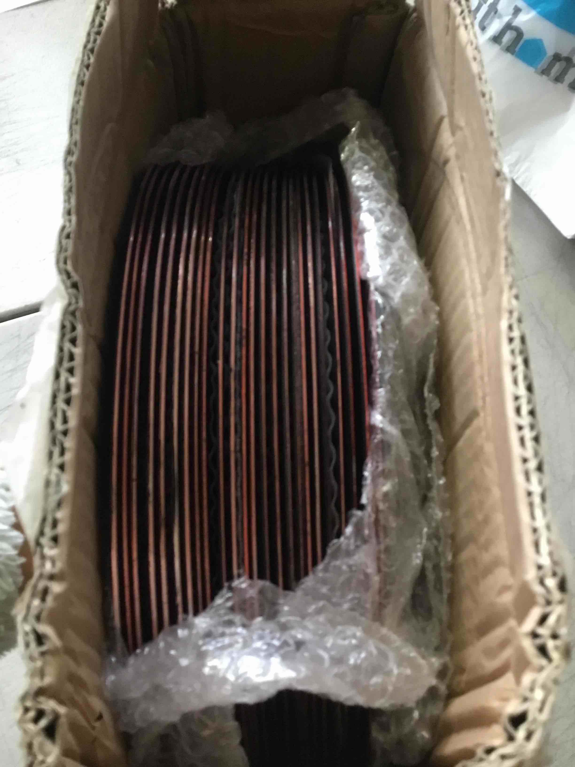 https://s3.amazonaws.com/lotting-images-prod/bidfta/RED5509200_1701113164622.jpeg