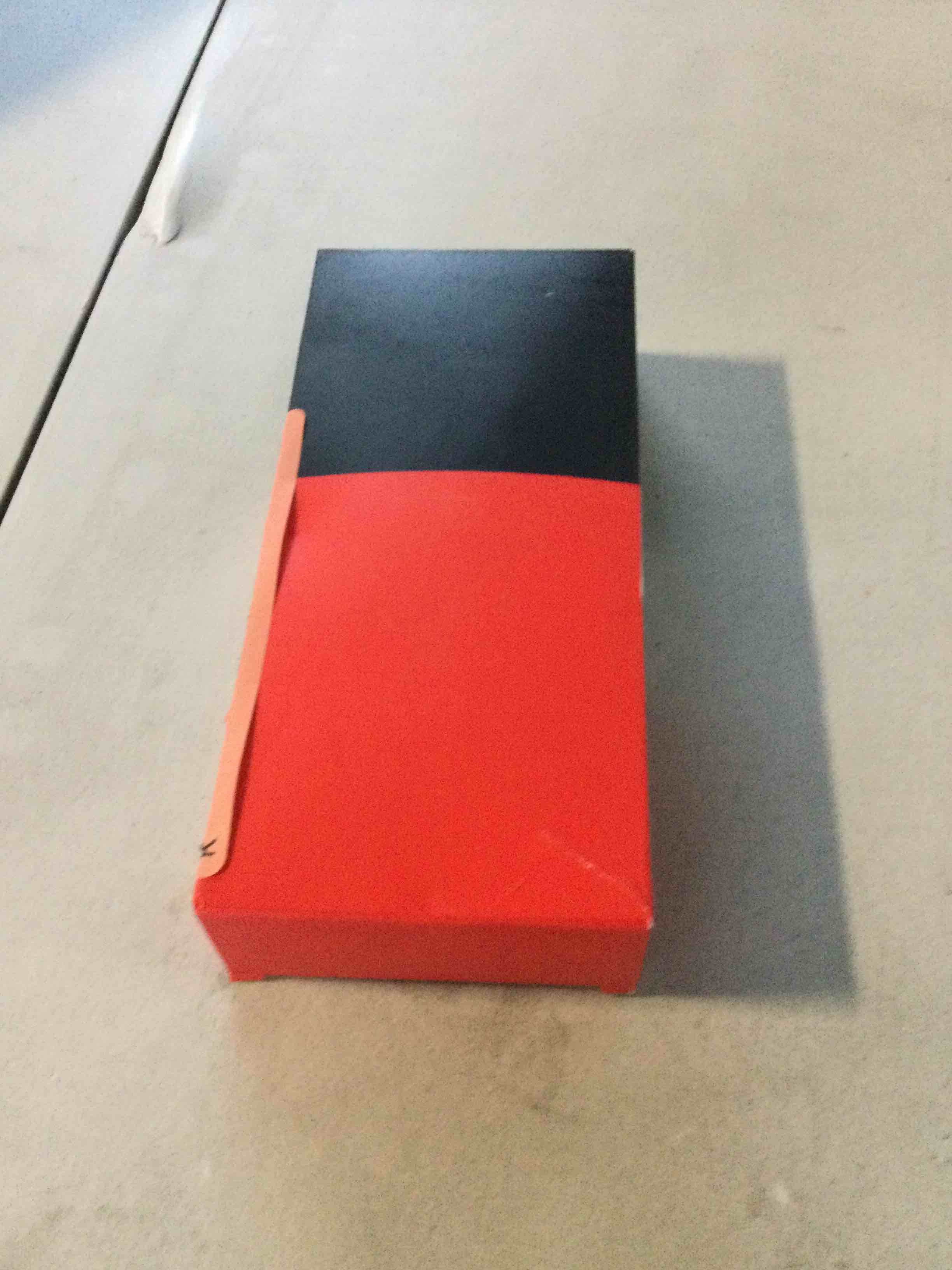 https://s3.amazonaws.com/lotting-images-prod/bidfta/RED5509444_1701292258873.jpeg