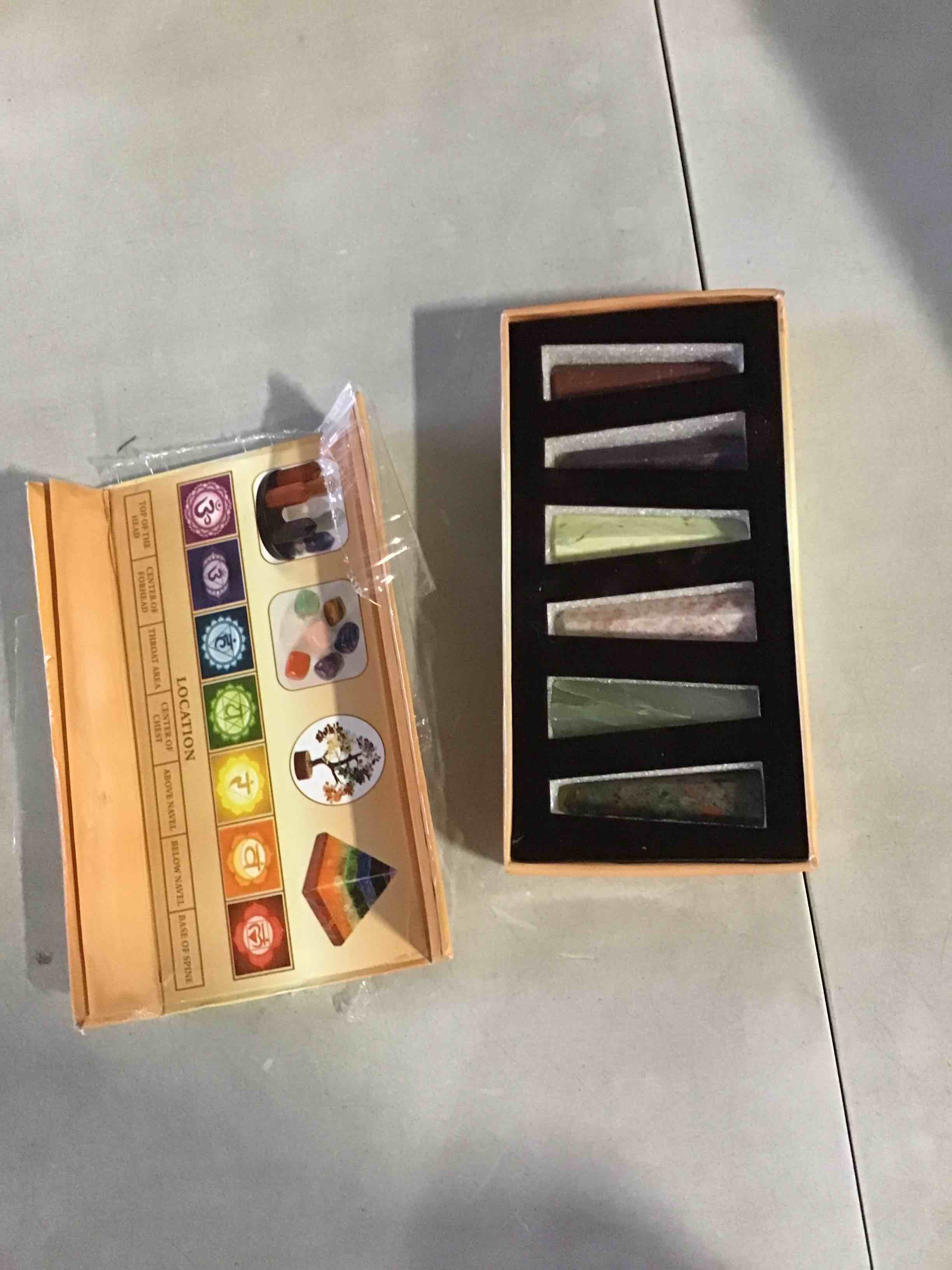 https://s3.amazonaws.com/lotting-images-prod/bidfta/RED5509764_1701808665679.jpeg