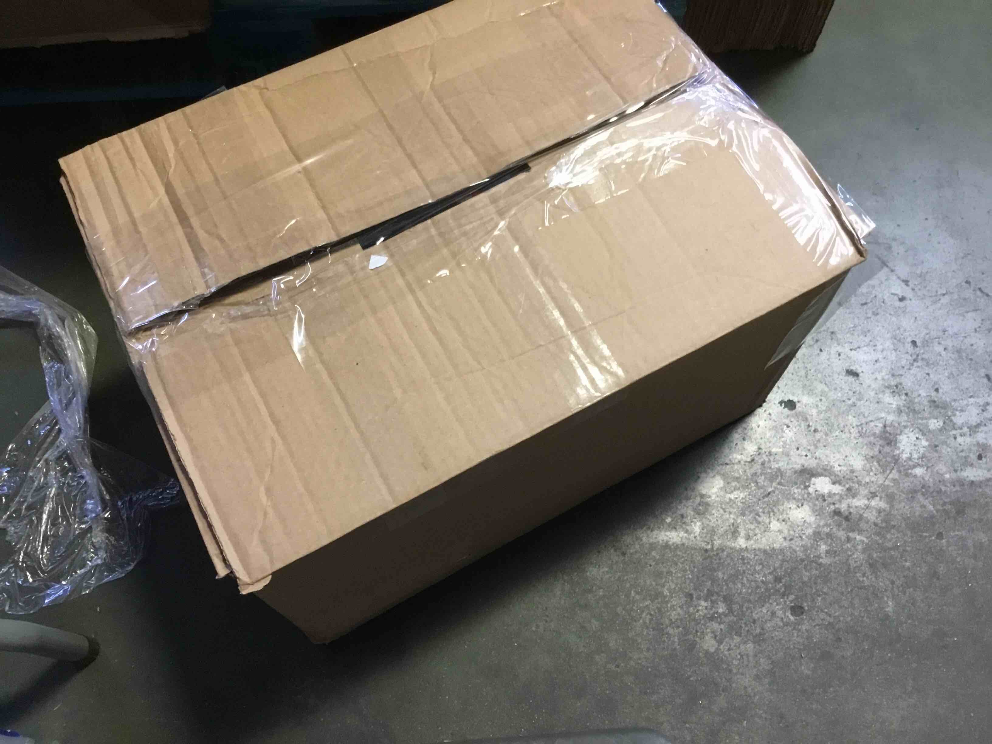 https://s3.amazonaws.com/lotting-images-prod/bidfta/RED5510541_1699891573255.jpeg