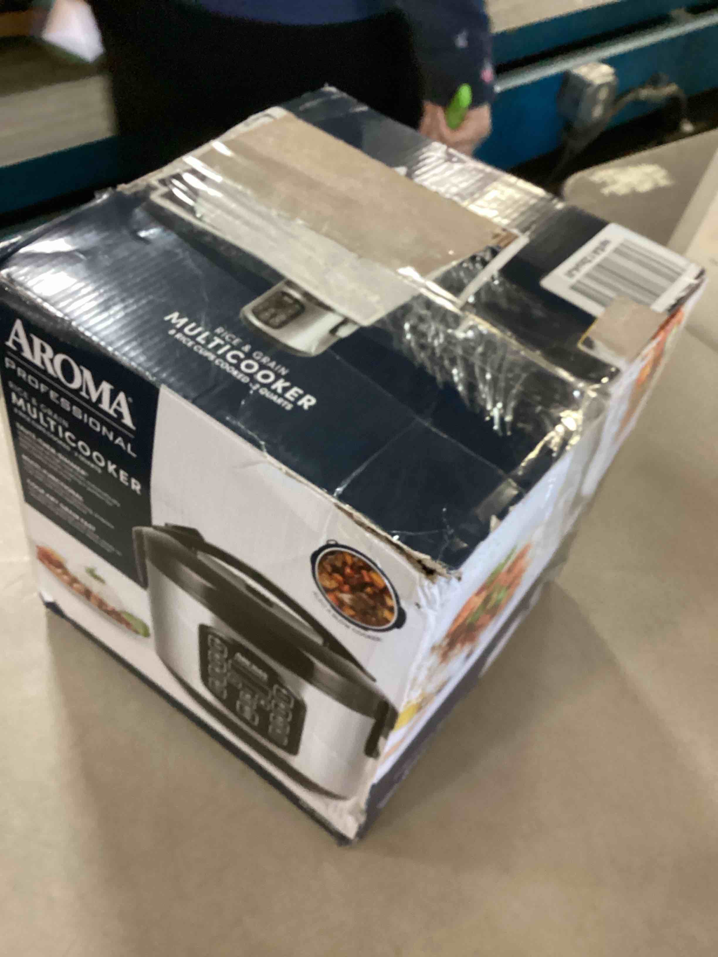 https://s3.amazonaws.com/lotting-images-prod/bidfta/RED5511490_1699899842053.jpeg