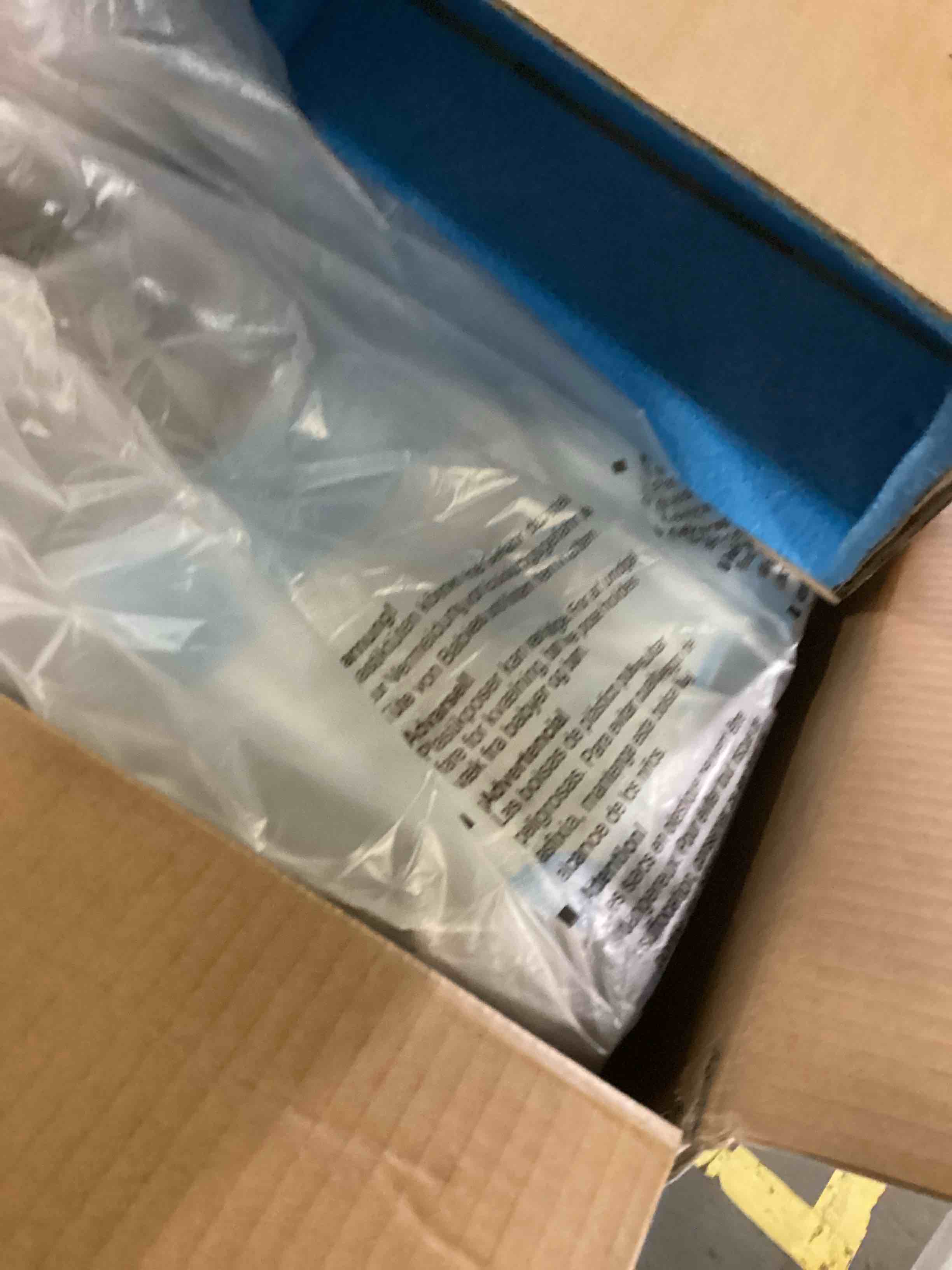 https://s3.amazonaws.com/lotting-images-prod/bidfta/RED5511773_1699989732491.jpeg