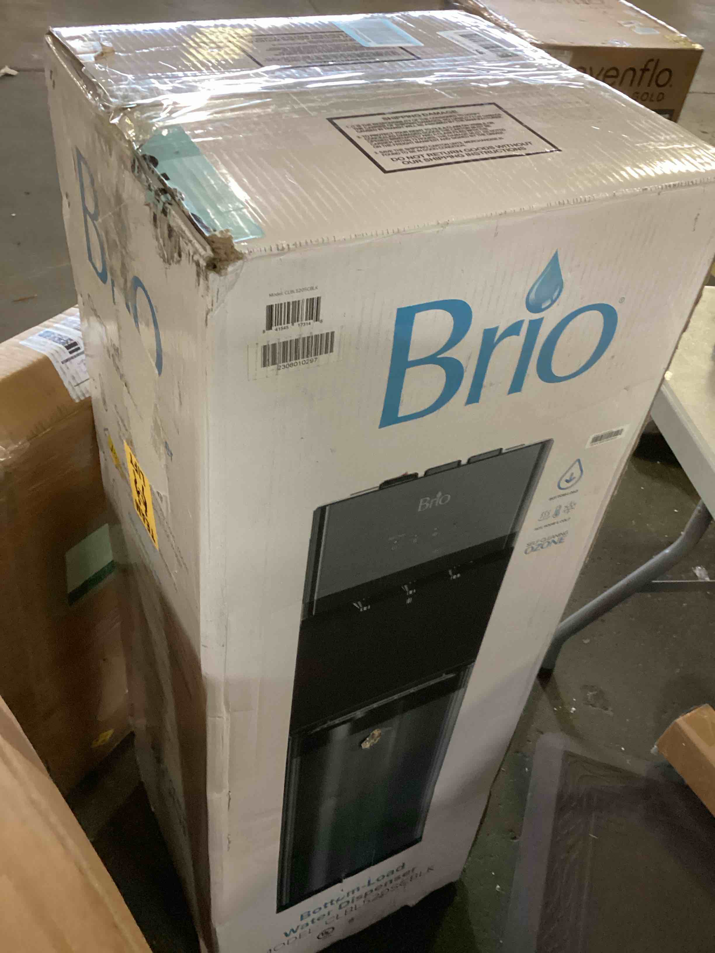 https://s3.amazonaws.com/lotting-images-prod/bidfta/RED5511773_1699989753218.jpeg