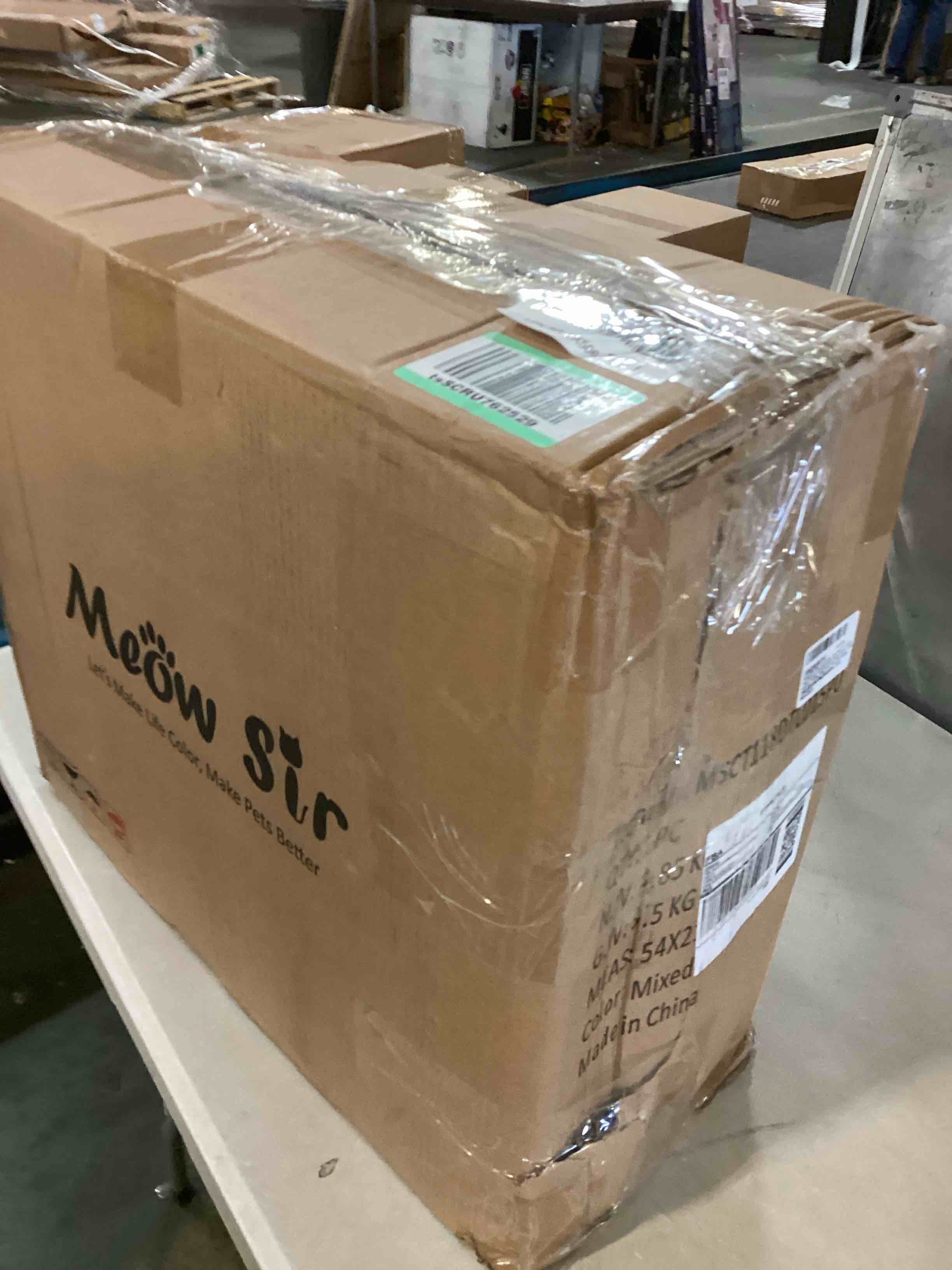 https://s3.amazonaws.com/lotting-images-prod/bidfta/RED5511892_1700060212784.jpeg