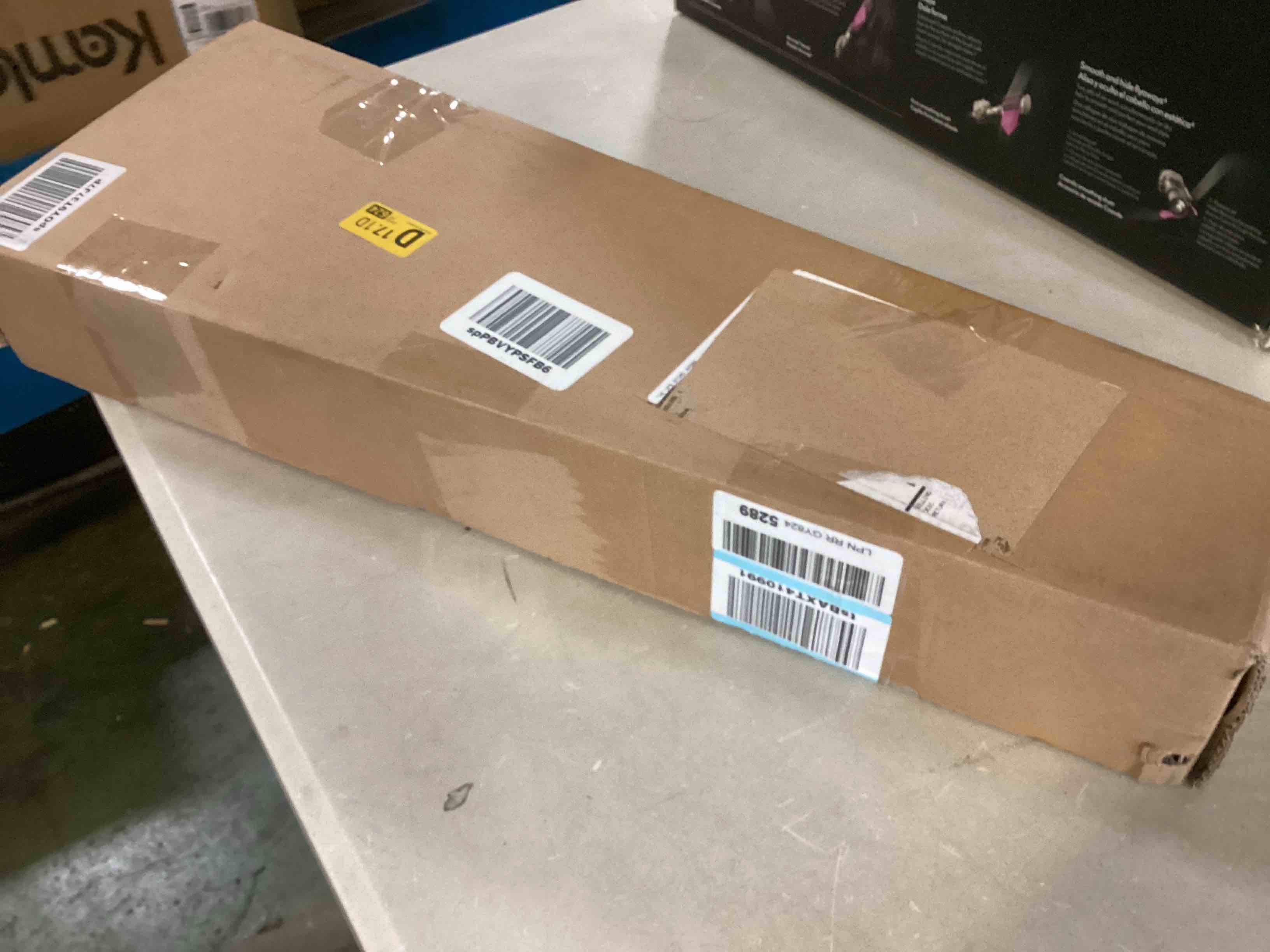 https://s3.amazonaws.com/lotting-images-prod/bidfta/RED5511913_1700063399244.jpeg