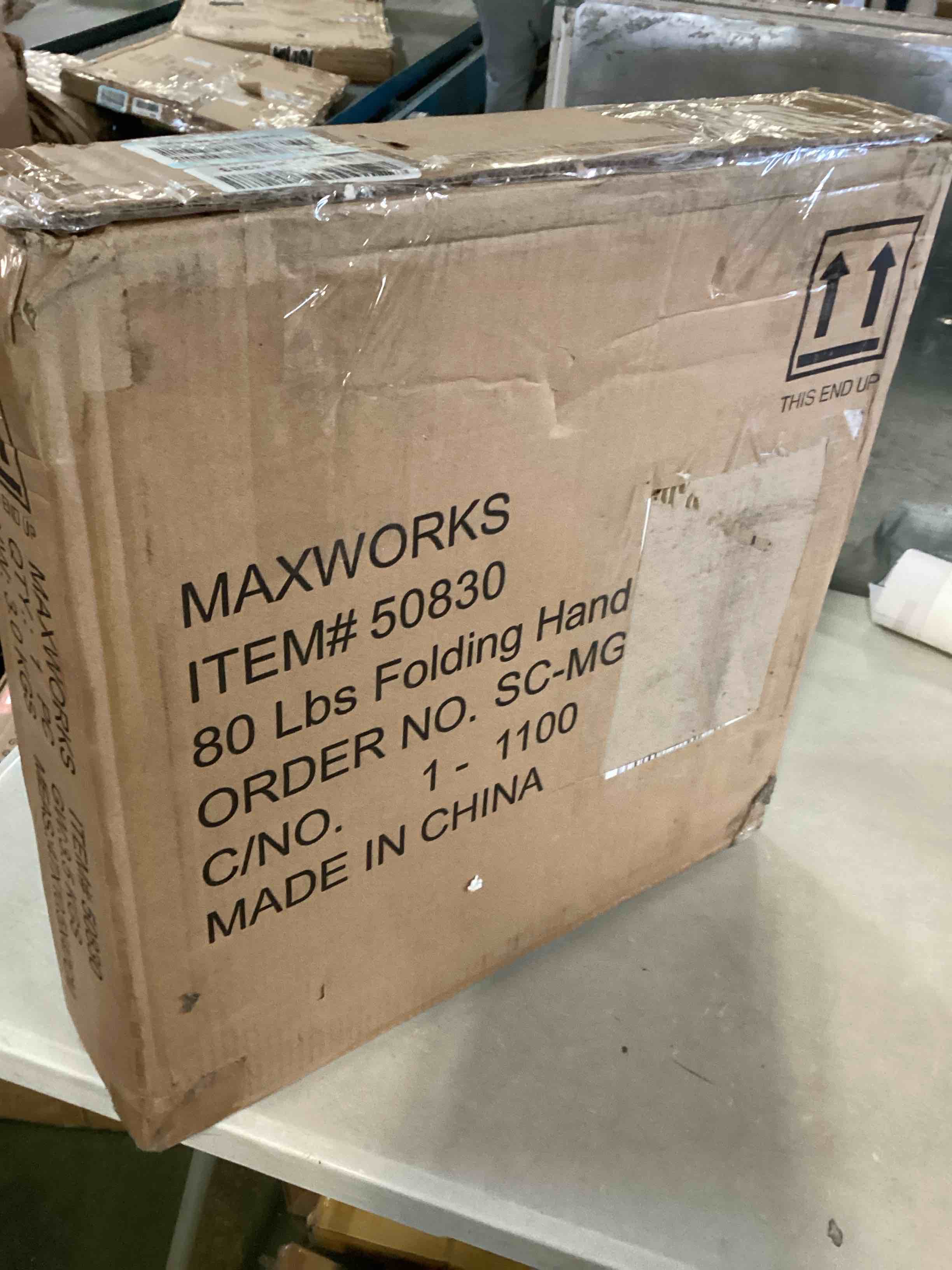 https://s3.amazonaws.com/lotting-images-prod/bidfta/RED5511982_1700069277575.jpeg