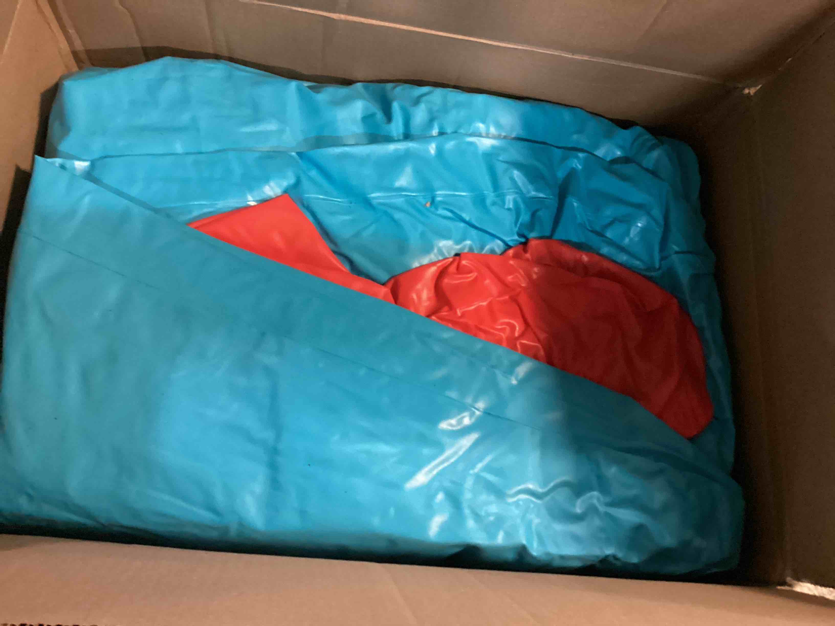 https://s3.amazonaws.com/lotting-images-prod/bidfta/RED5512063_1700080285028.jpeg