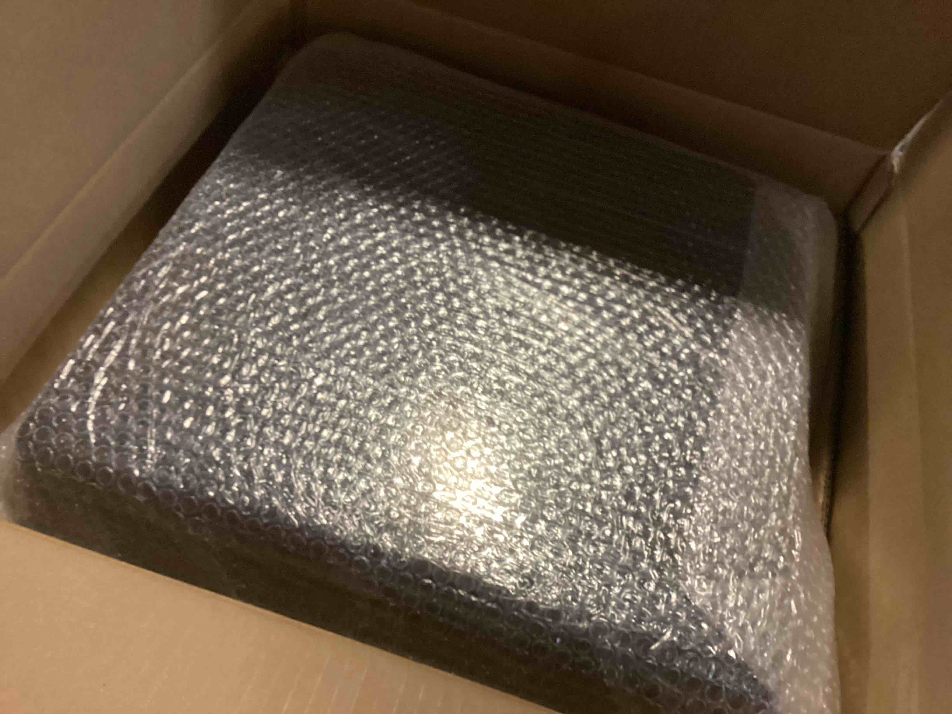 https://s3.amazonaws.com/lotting-images-prod/bidfta/RED5512184_1700146328966.jpeg