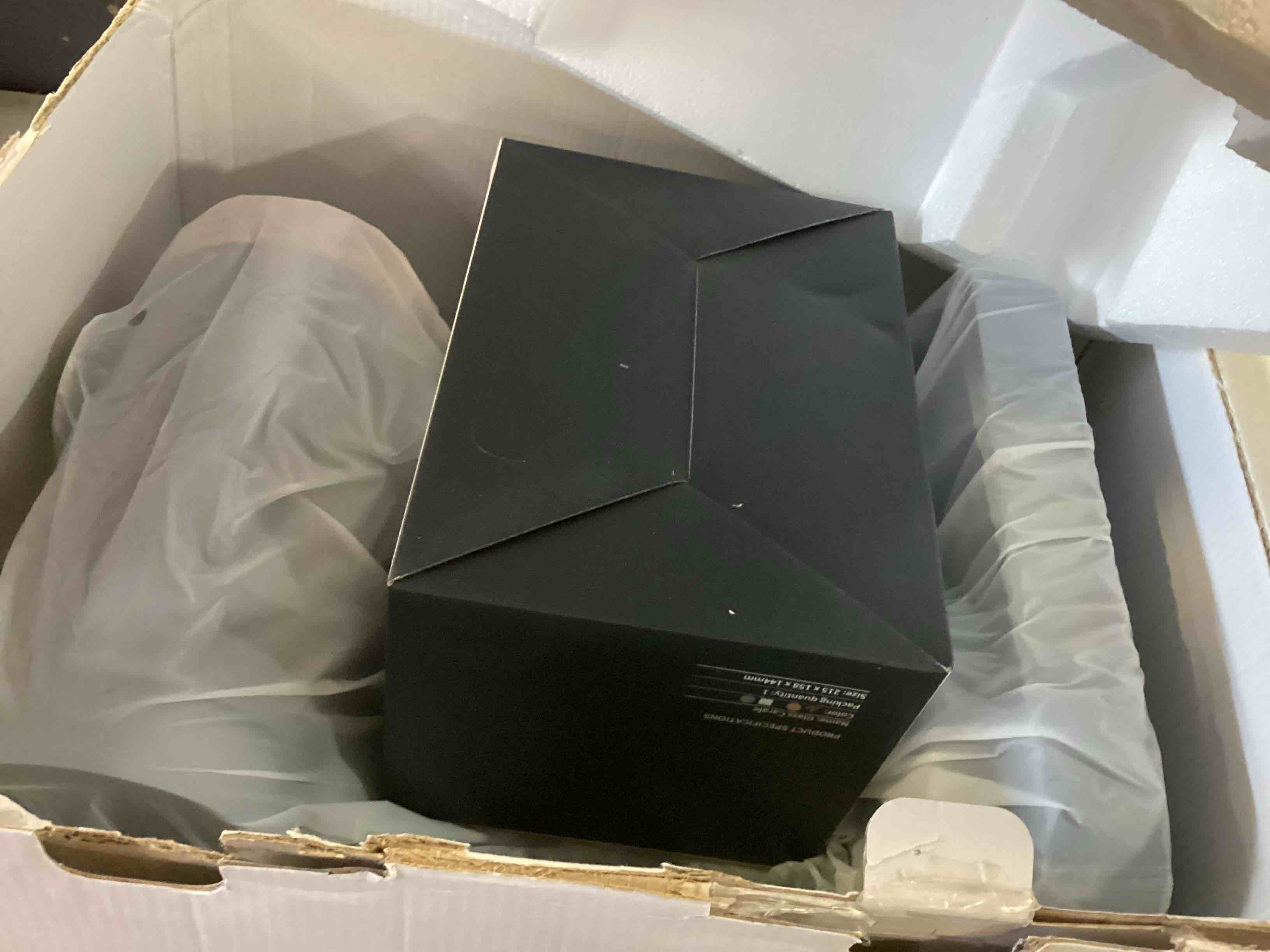 https://s3.amazonaws.com/lotting-images-prod/bidfta/RED5512223_1700150383831.jpeg