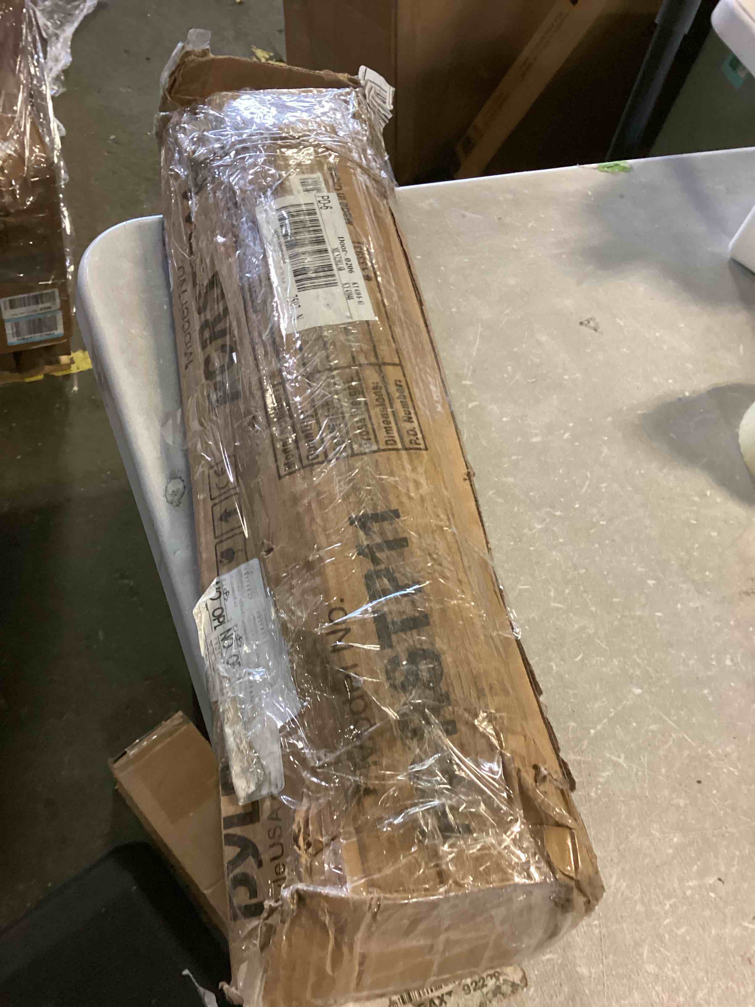 https://s3.amazonaws.com/lotting-images-prod/bidfta/RED5512308_1700161171108.jpeg