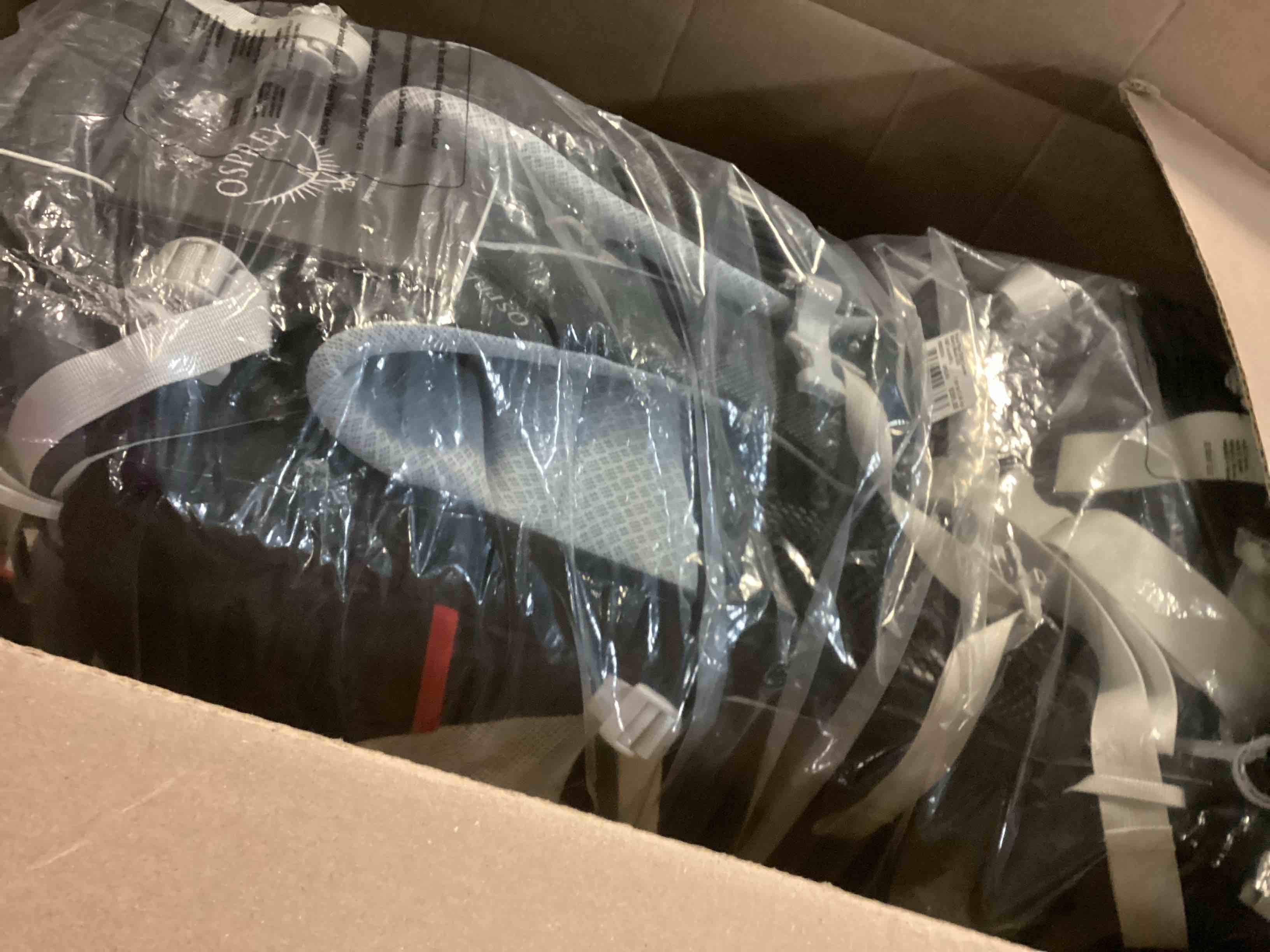 https://s3.amazonaws.com/lotting-images-prod/bidfta/RED5512385_1700168356744.jpeg