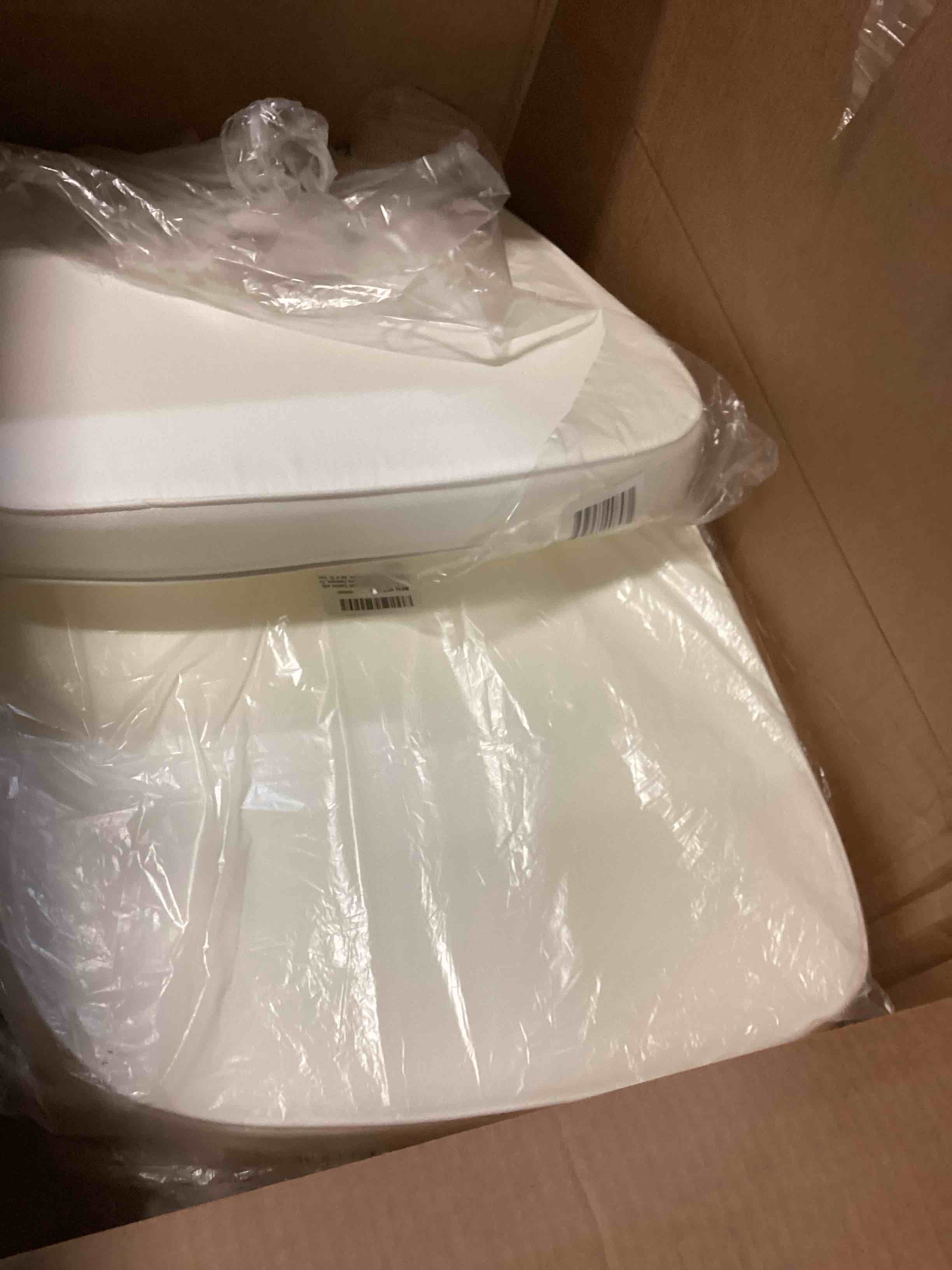 https://s3.amazonaws.com/lotting-images-prod/bidfta/RED5512689_1700256116829.jpeg