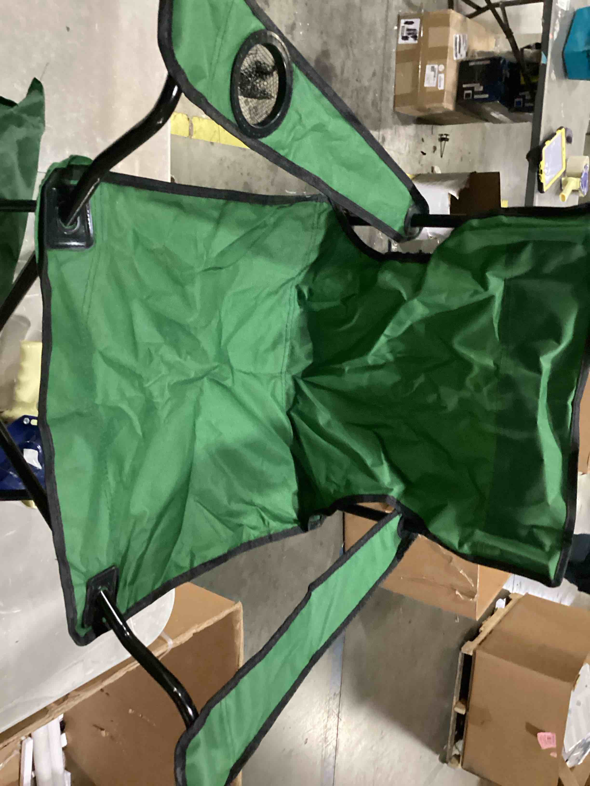 https://s3.amazonaws.com/lotting-images-prod/bidfta/RED5517844_1727785689104.jpeg