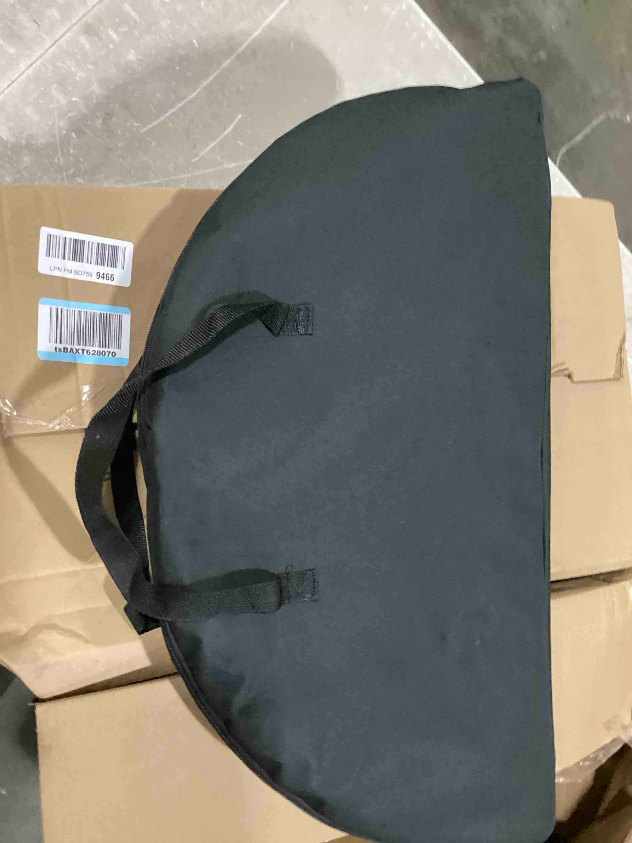 https://s3.amazonaws.com/lotting-images-prod/bidfta/RED5518345_1728056600191.jpeg