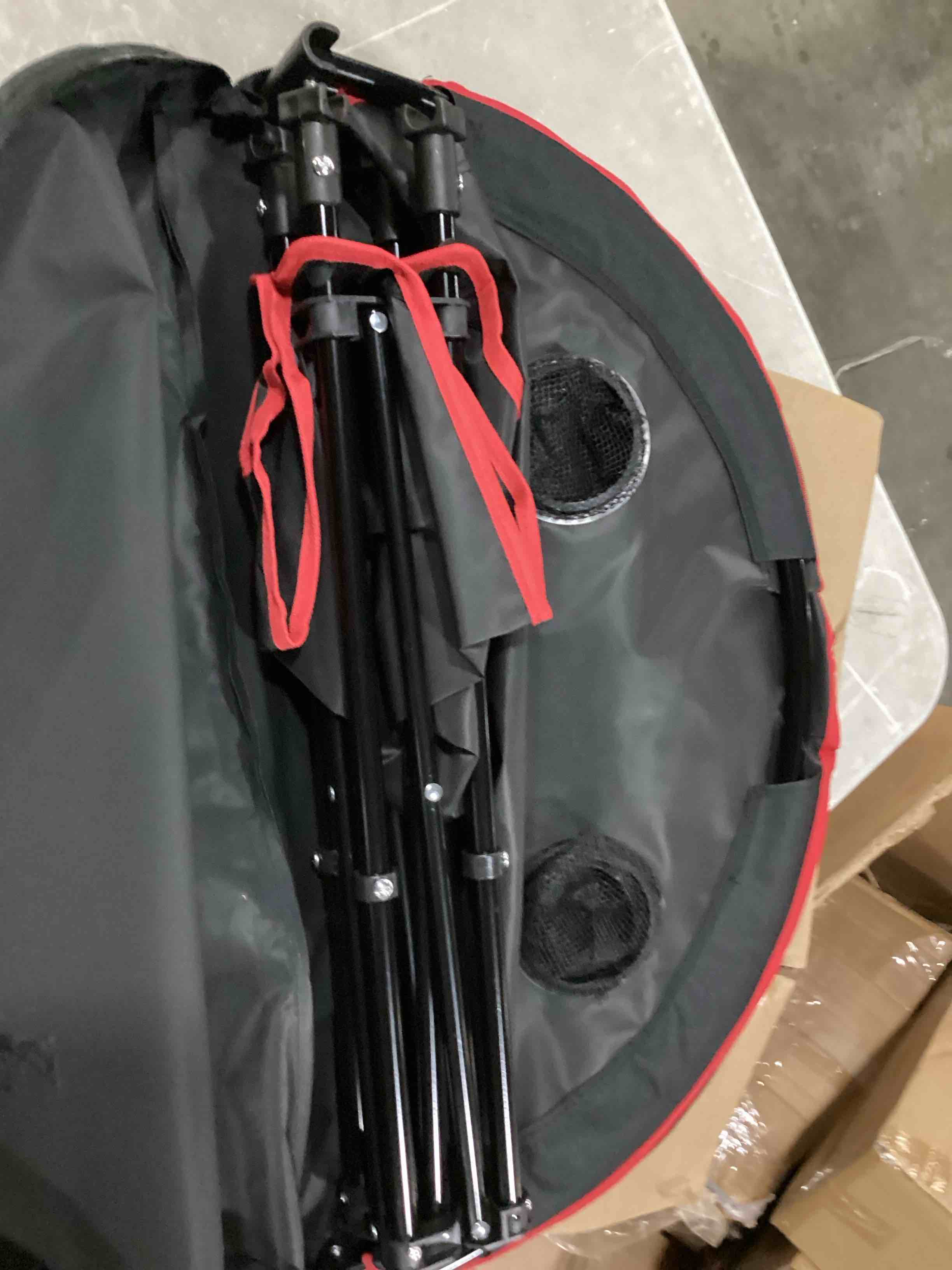 https://s3.amazonaws.com/lotting-images-prod/bidfta/RED5518345_1728056615090.jpeg
