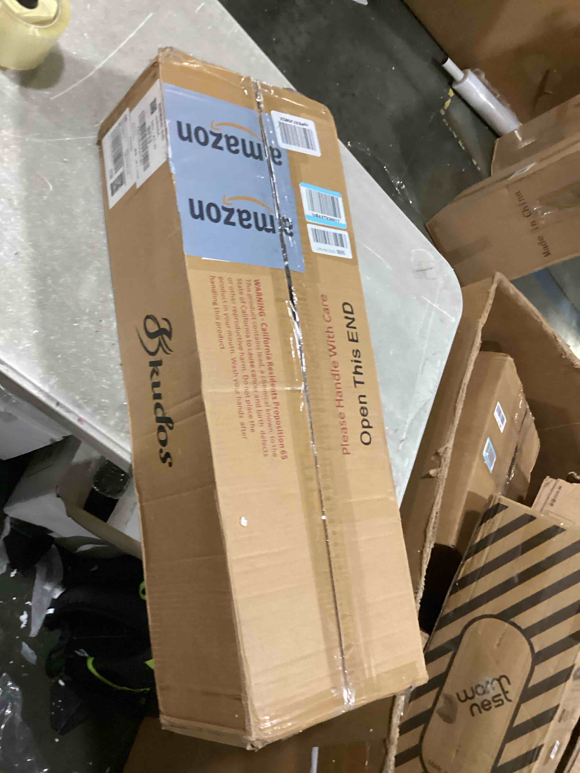 https://s3.amazonaws.com/lotting-images-prod/bidfta/RED5518386_1728064578025.jpeg