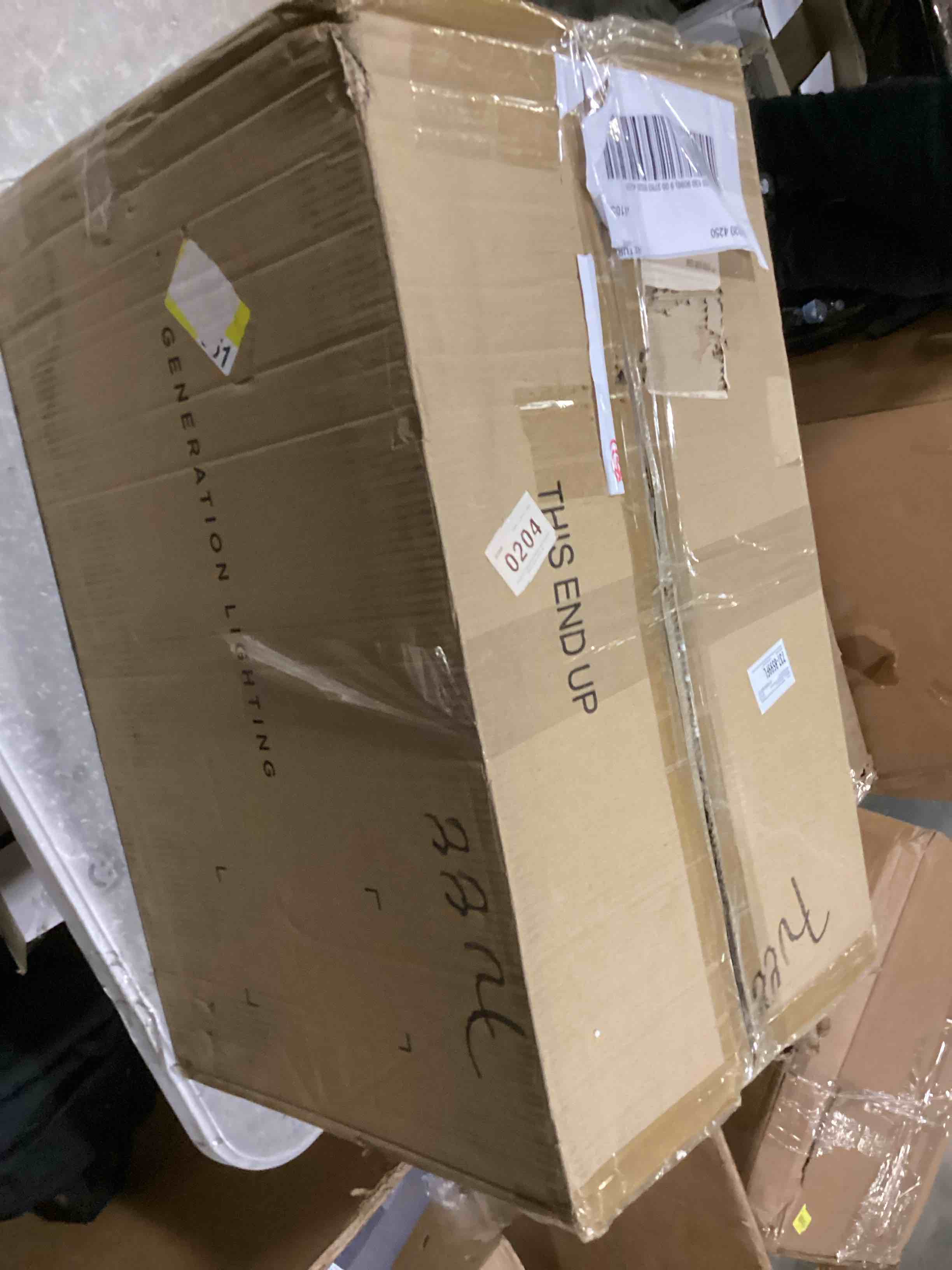 https://s3.amazonaws.com/lotting-images-prod/bidfta/RED5518467_1728313540676.jpeg