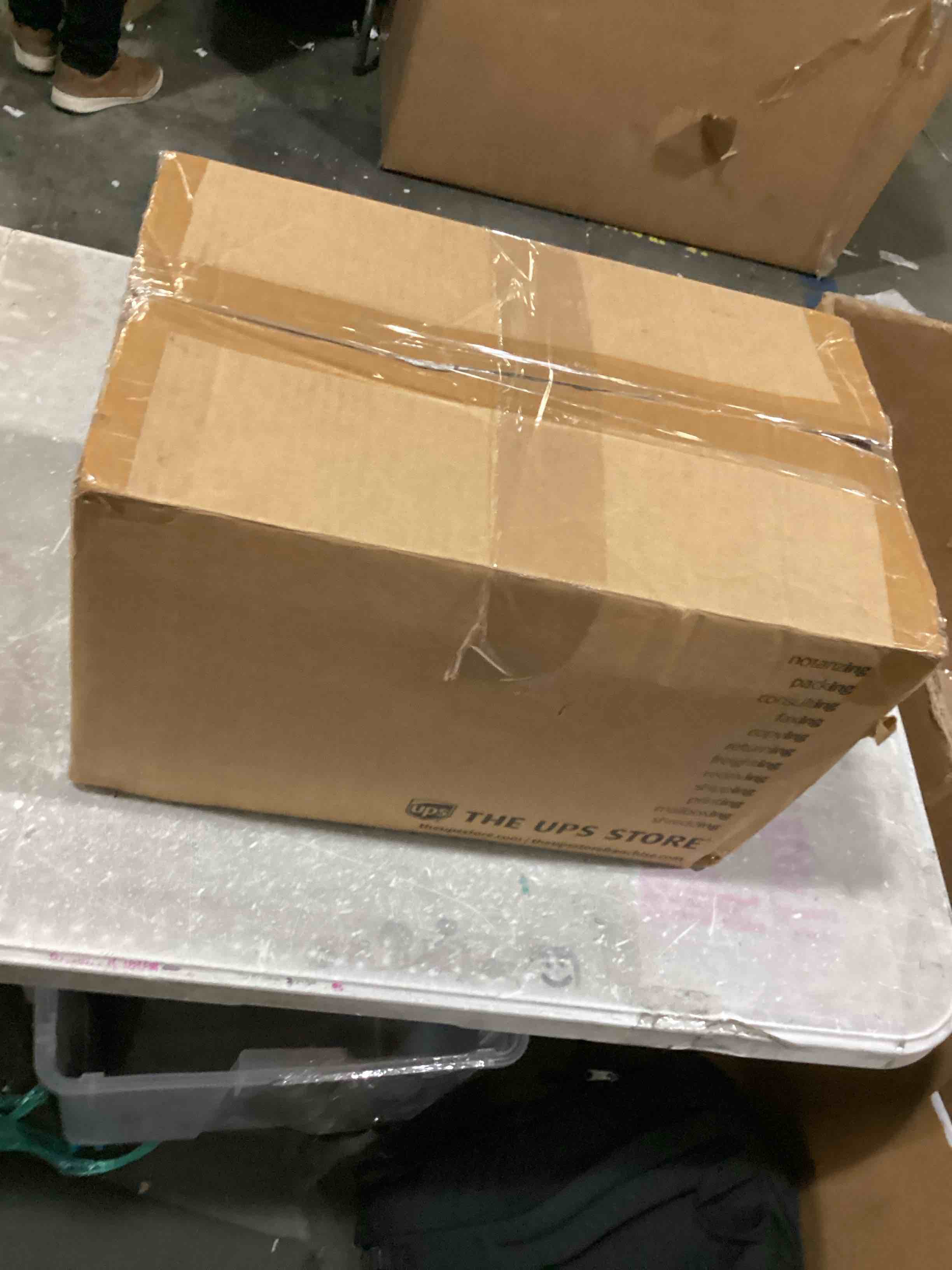 https://s3.amazonaws.com/lotting-images-prod/bidfta/RED5518548_1728394975041.jpeg