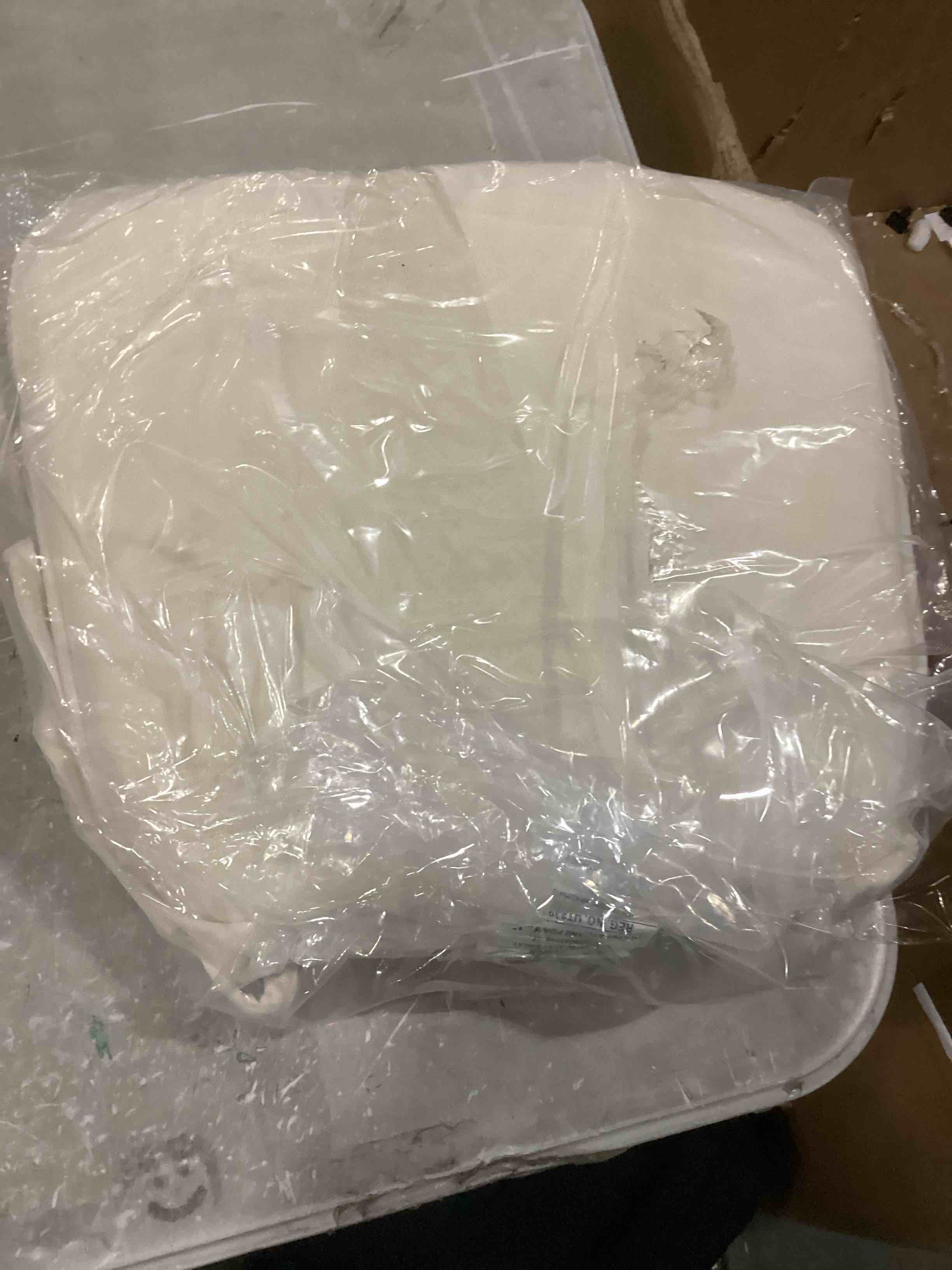 Magpie Fabrics 17"x16"x2" UShape Chair Cushions with Ties 2 Count