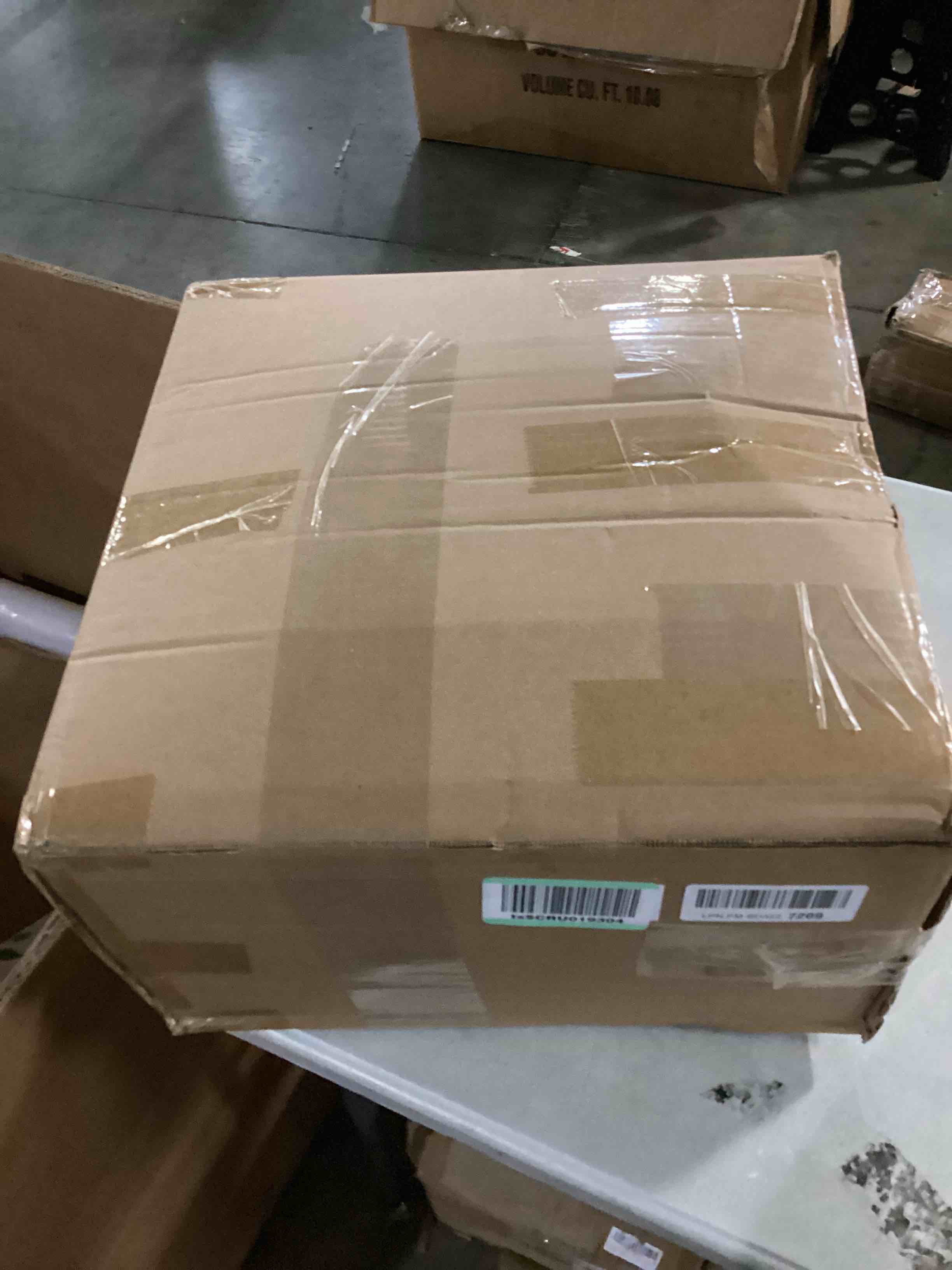 https://s3.amazonaws.com/lotting-images-prod/bidfta/RED5519656_1727896550745.jpeg