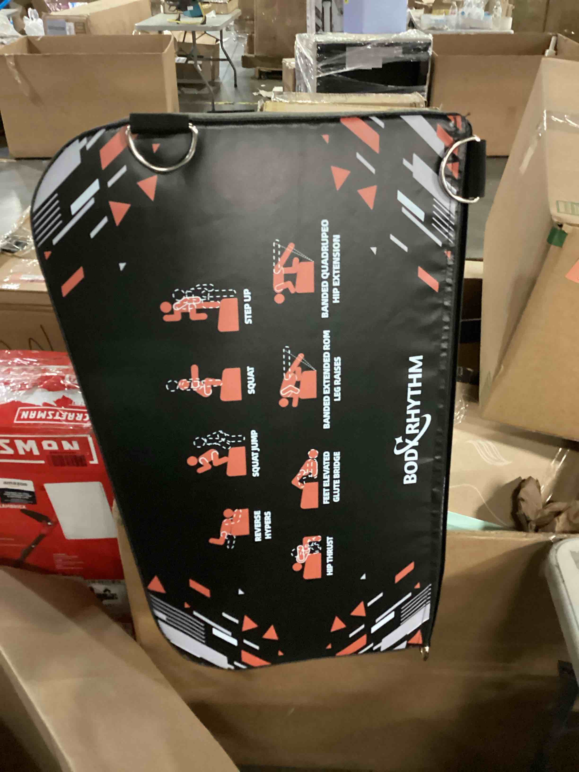 https://s3.amazonaws.com/lotting-images-prod/bidfta/RED5520038_1728314964211.jpeg