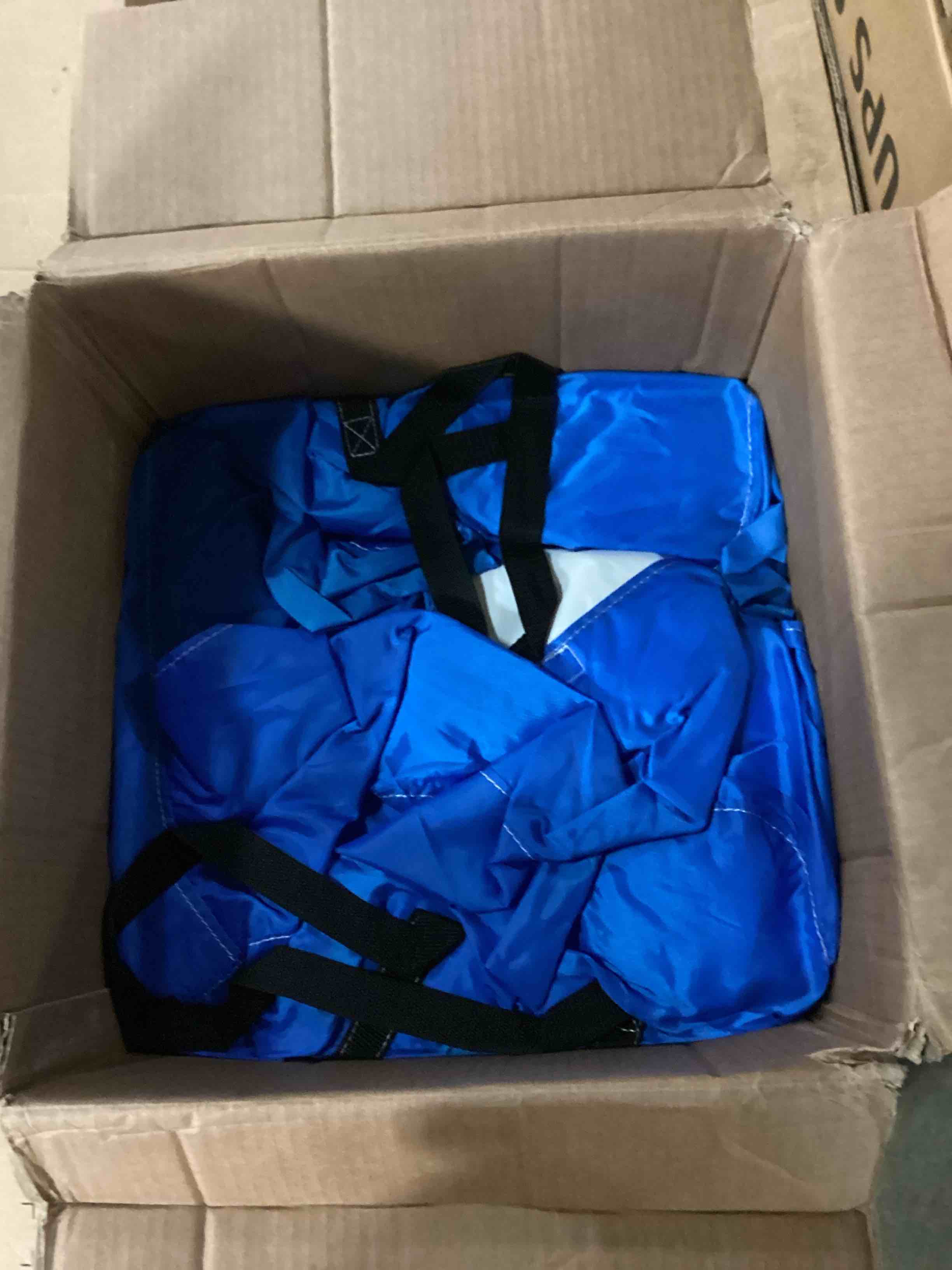 https://s3.amazonaws.com/lotting-images-prod/bidfta/RED5520150_1728394468563.jpeg