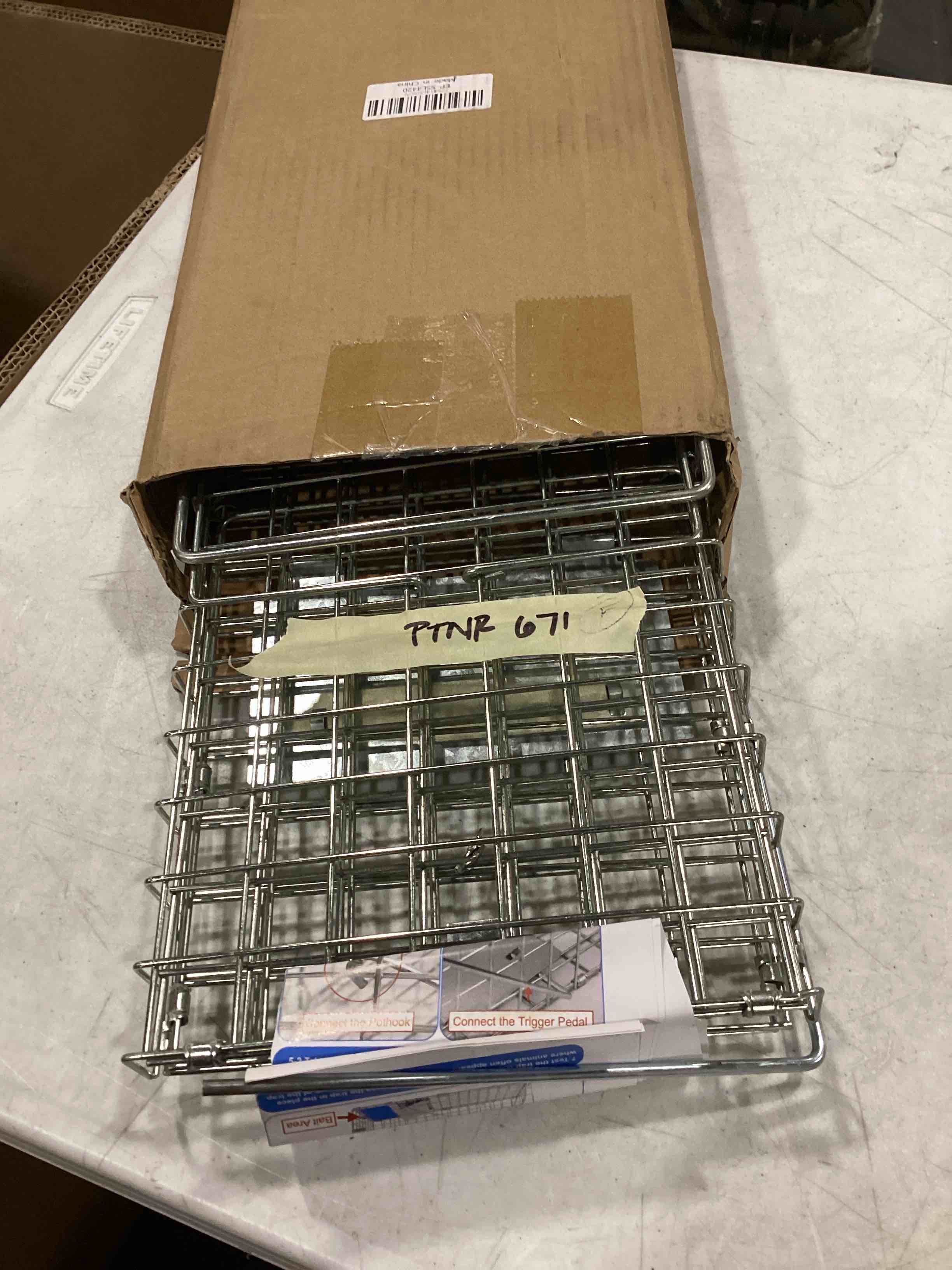 EPESTOEC 17.3" Heavy Duty Squirrel Trap, Folding Live Small Animal Cage