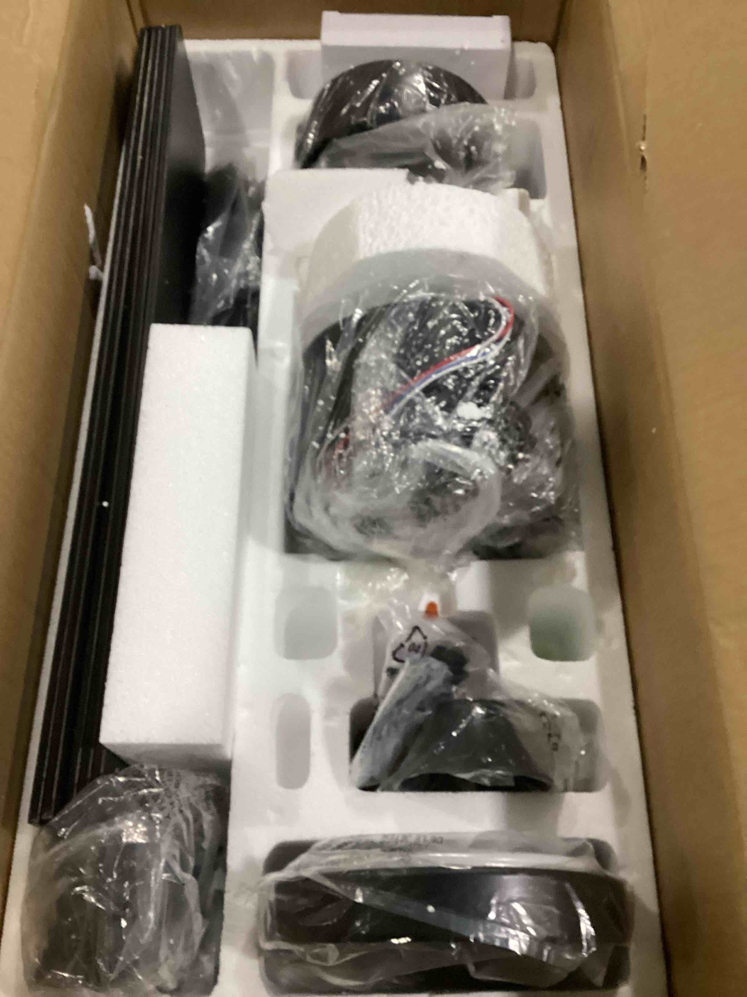 https://s3.amazonaws.com/lotting-images-prod/bidfta/RED5520465_1727460982078.jpeg