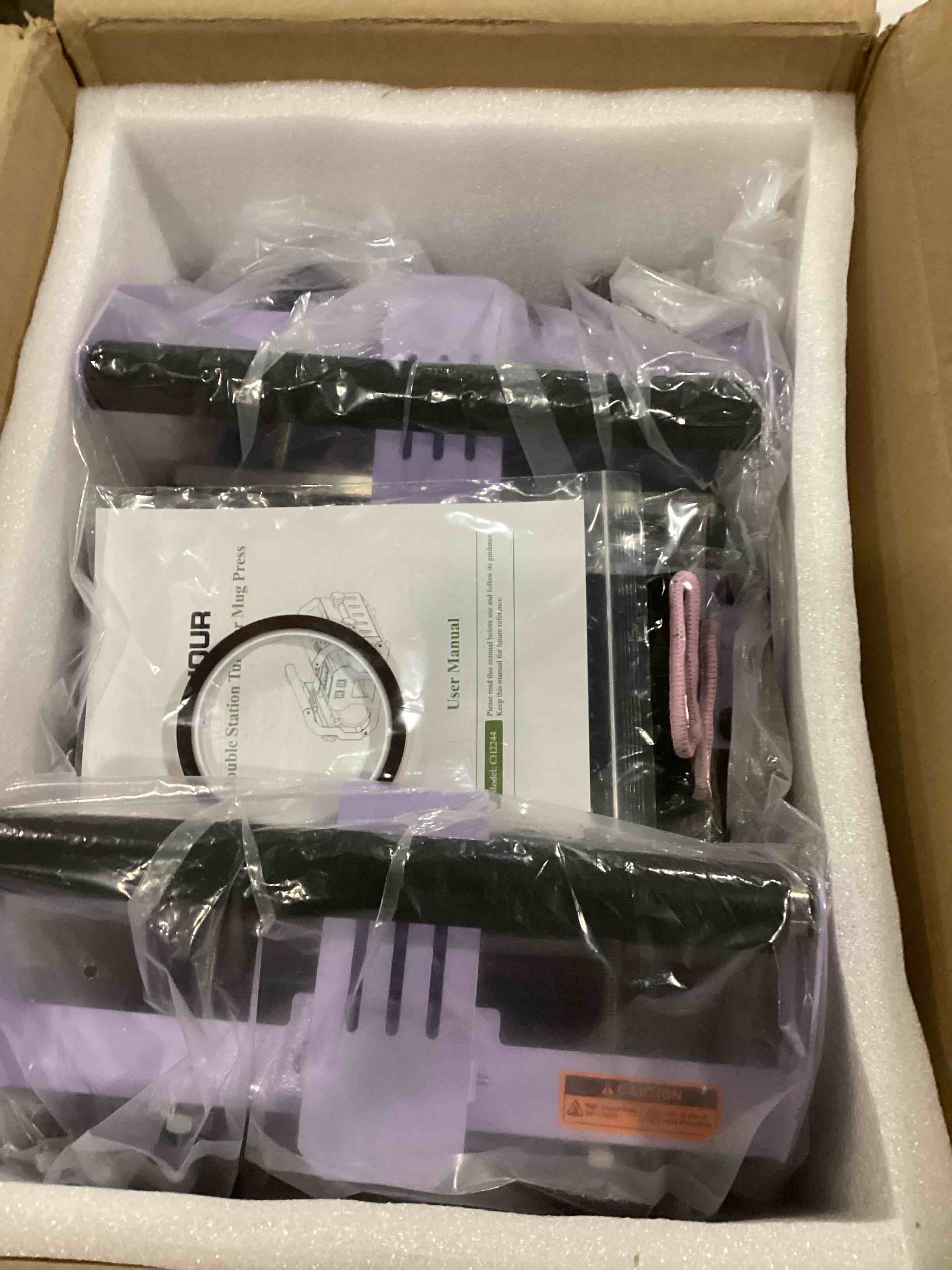https://s3.amazonaws.com/lotting-images-prod/bidfta/RED5520693_1727788901099.jpeg