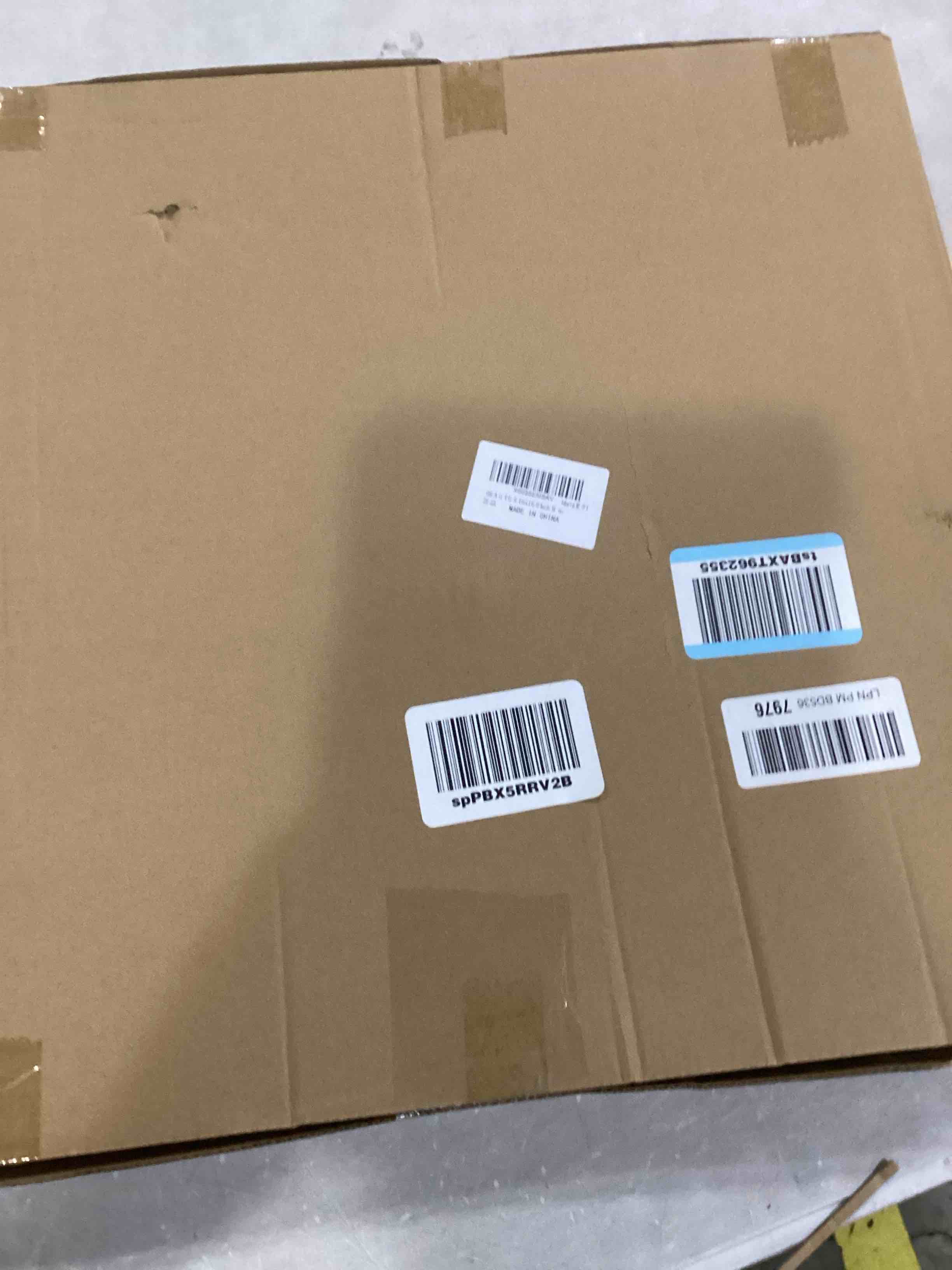 https://s3.amazonaws.com/lotting-images-prod/bidfta/RED5520697_1727789296726.jpeg