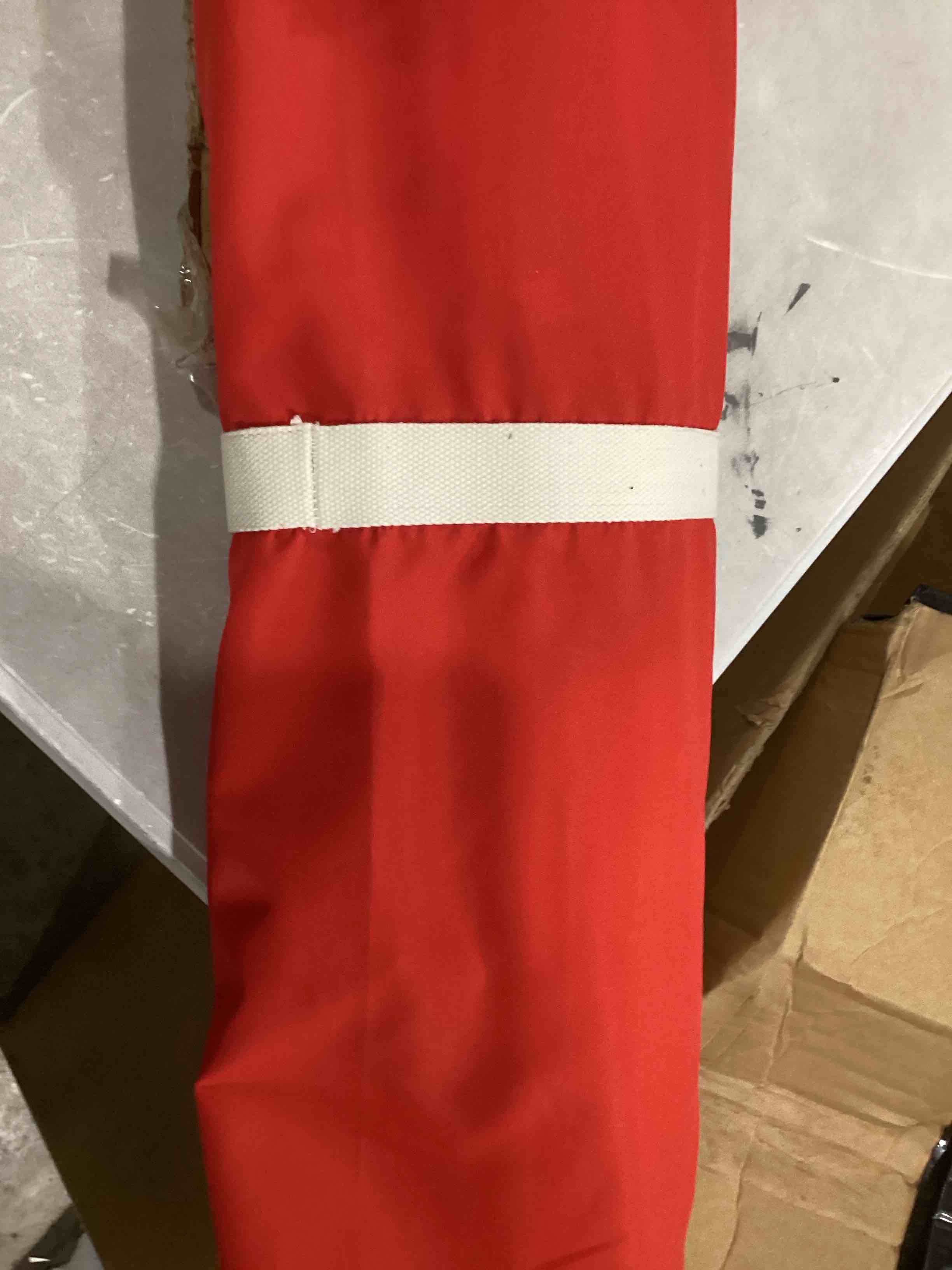 https://s3.amazonaws.com/lotting-images-prod/bidfta/RED5520832_1727874845300.jpeg