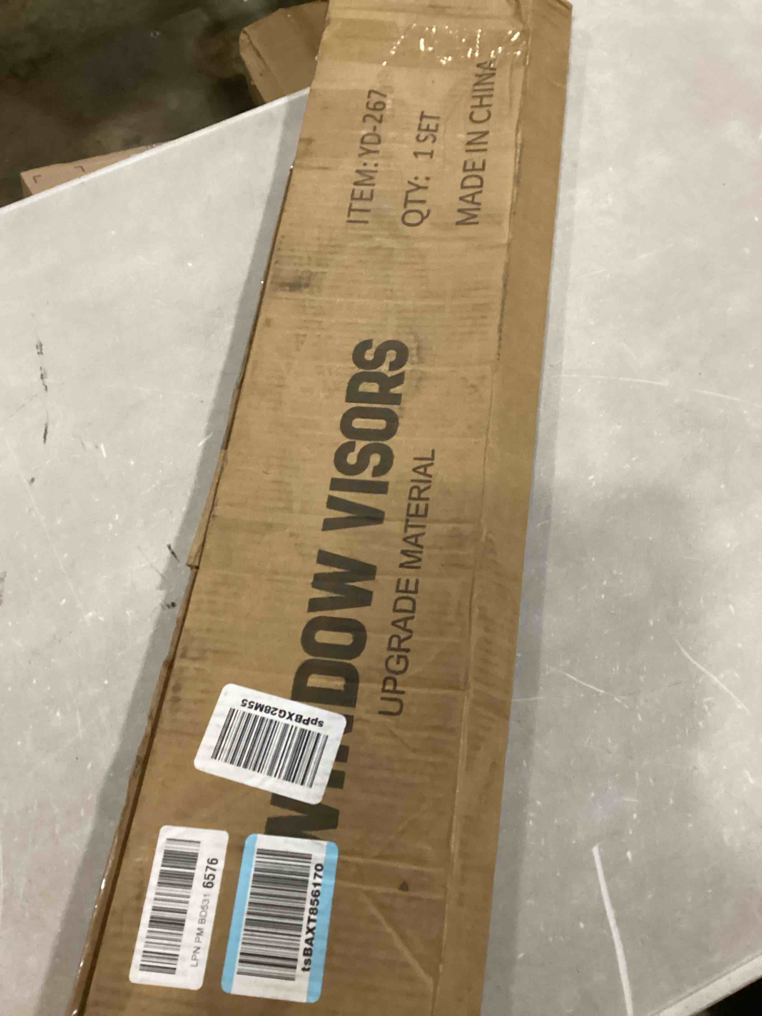 https://s3.amazonaws.com/lotting-images-prod/bidfta/RED5521623_1728668123719.jpeg