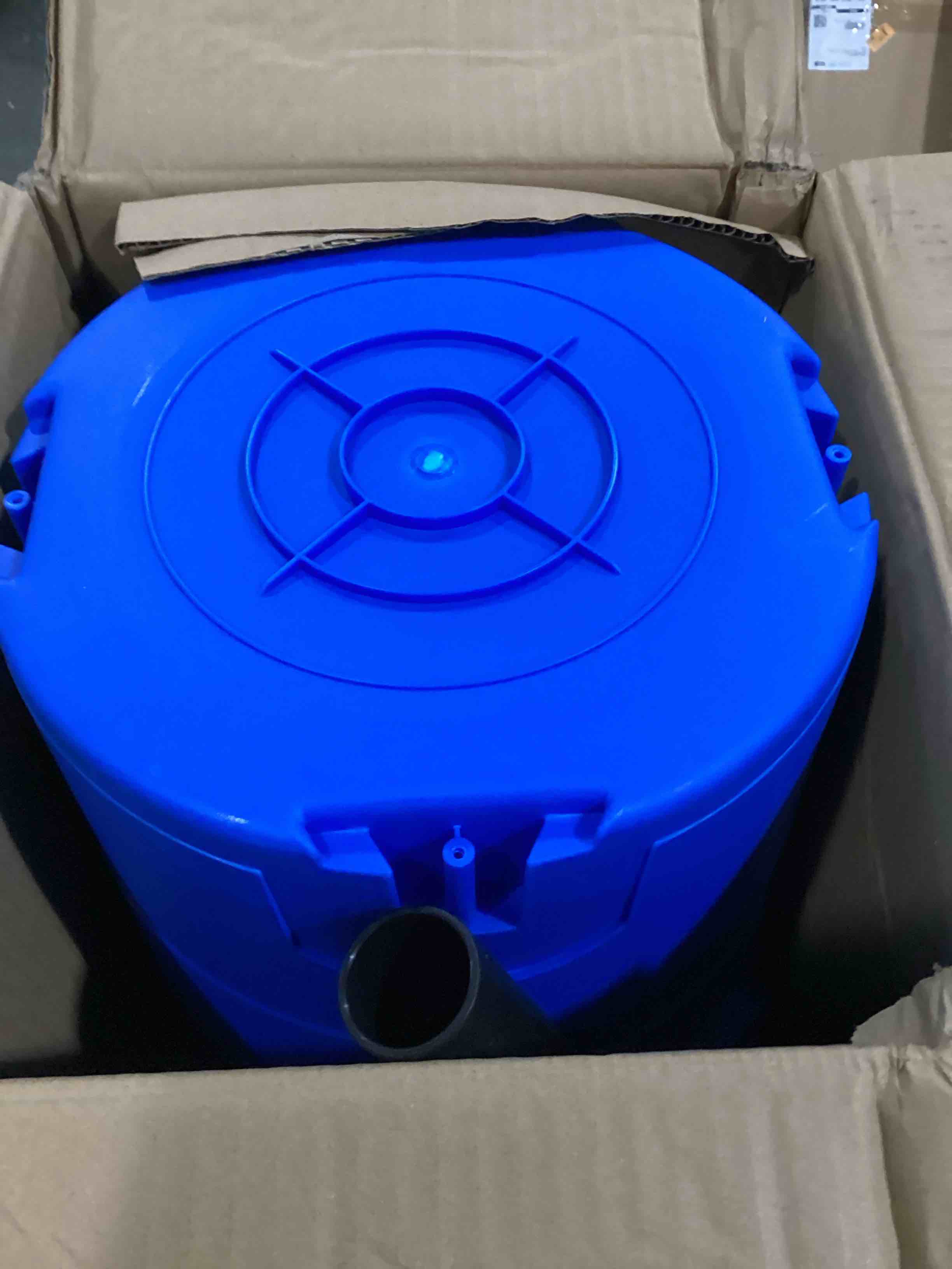 https://s3.amazonaws.com/lotting-images-prod/bidfta/RED5521750_1728919109938.jpeg