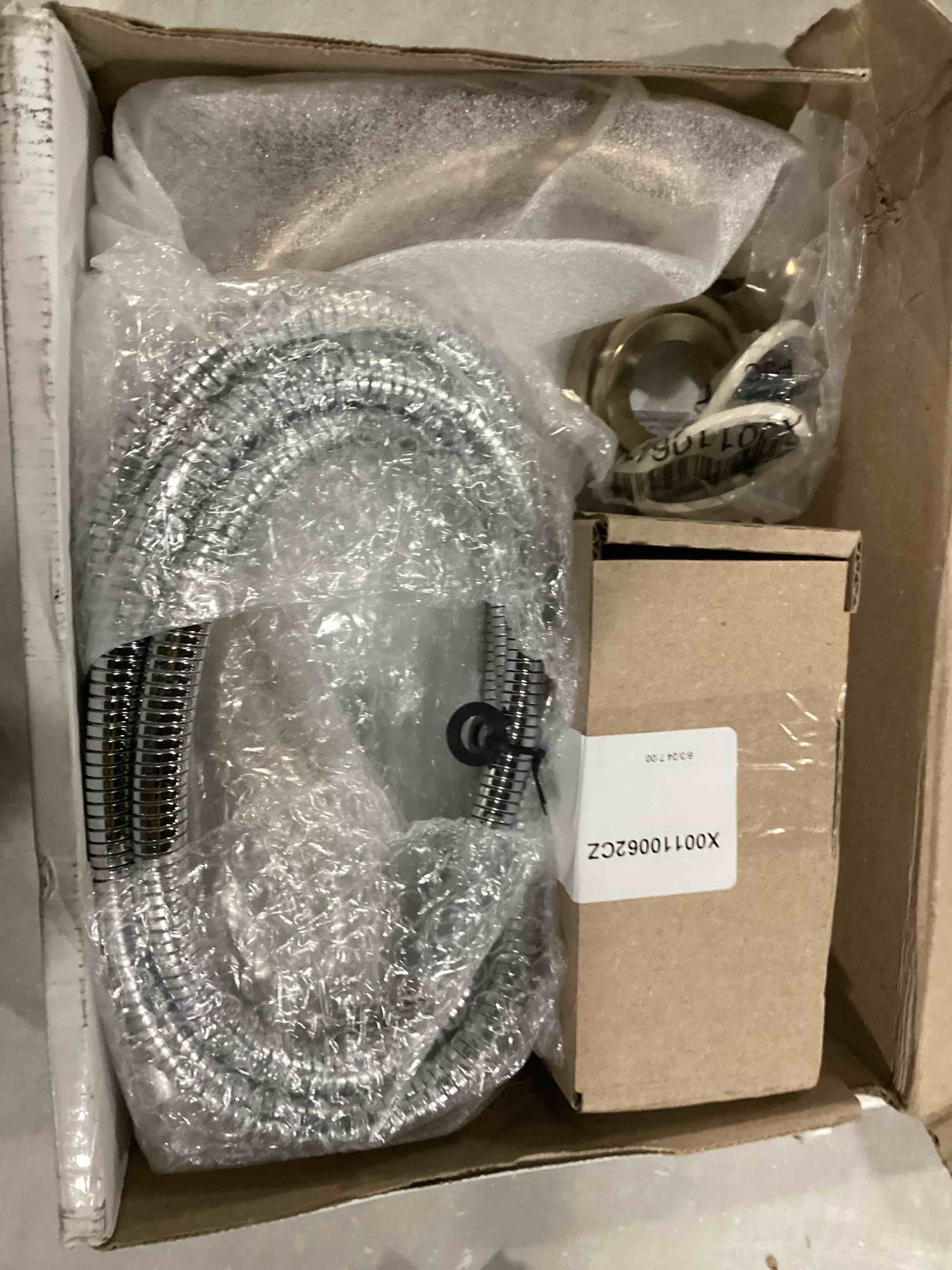 https://s3.amazonaws.com/lotting-images-prod/bidfta/RED5521892_1728999154499.jpeg