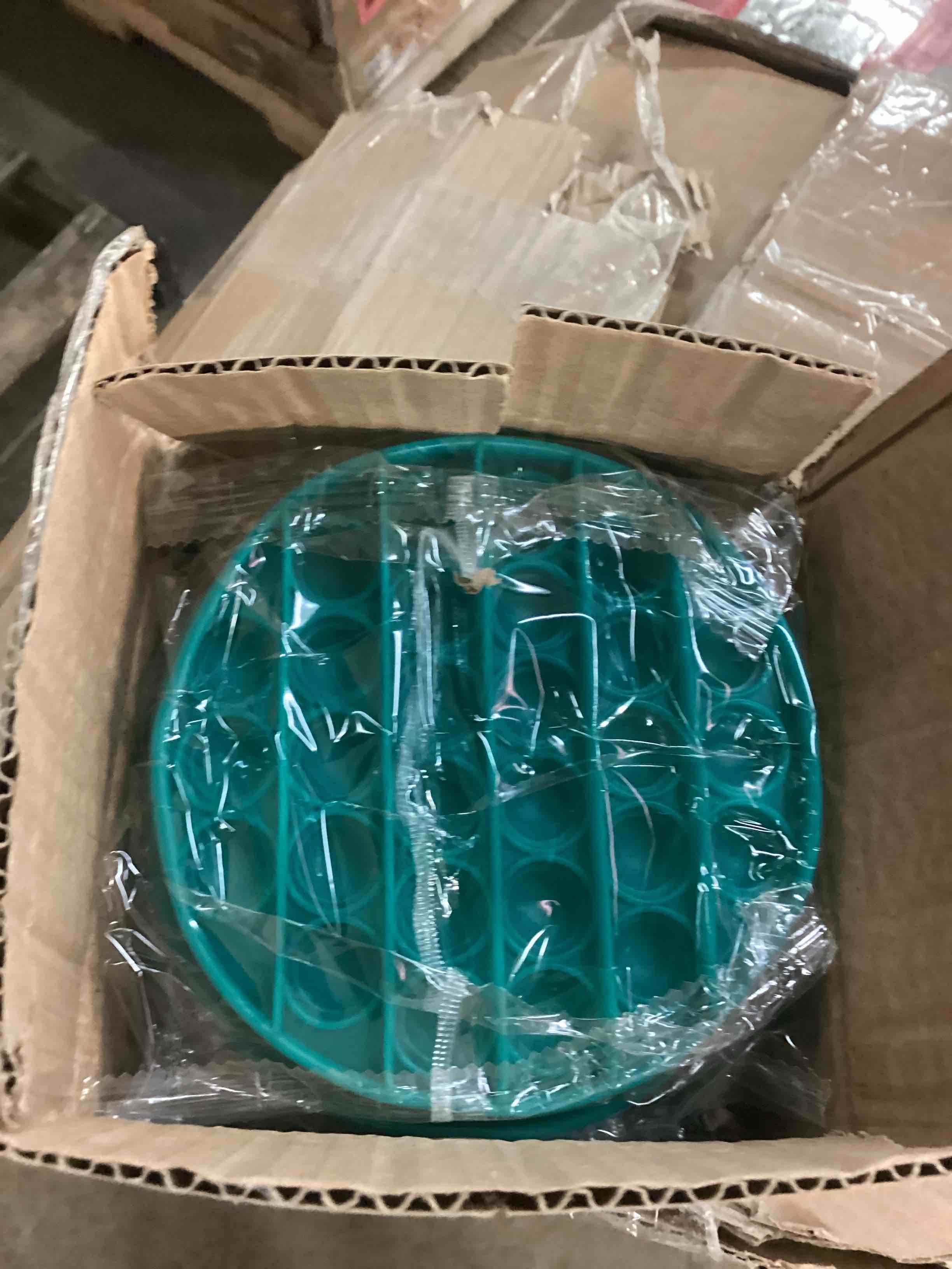 https://s3.amazonaws.com/lotting-images-prod/bidfta/RED5522979_1737646467631.jpeg