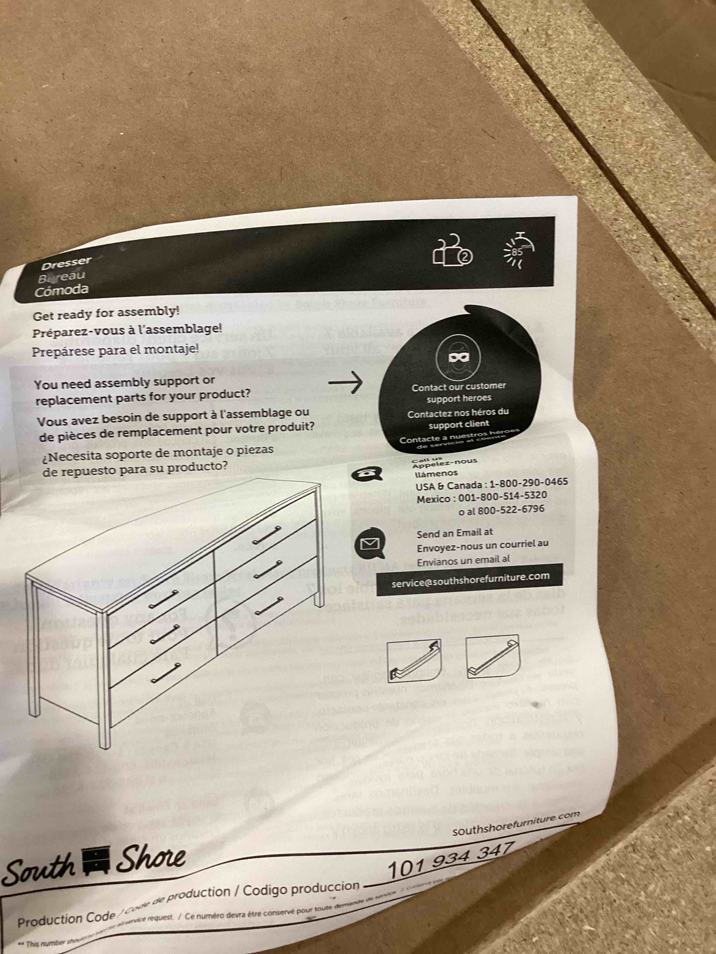 https://s3.amazonaws.com/lotting-images-prod/bidfta/RED5524030_1729344016442.jpeg