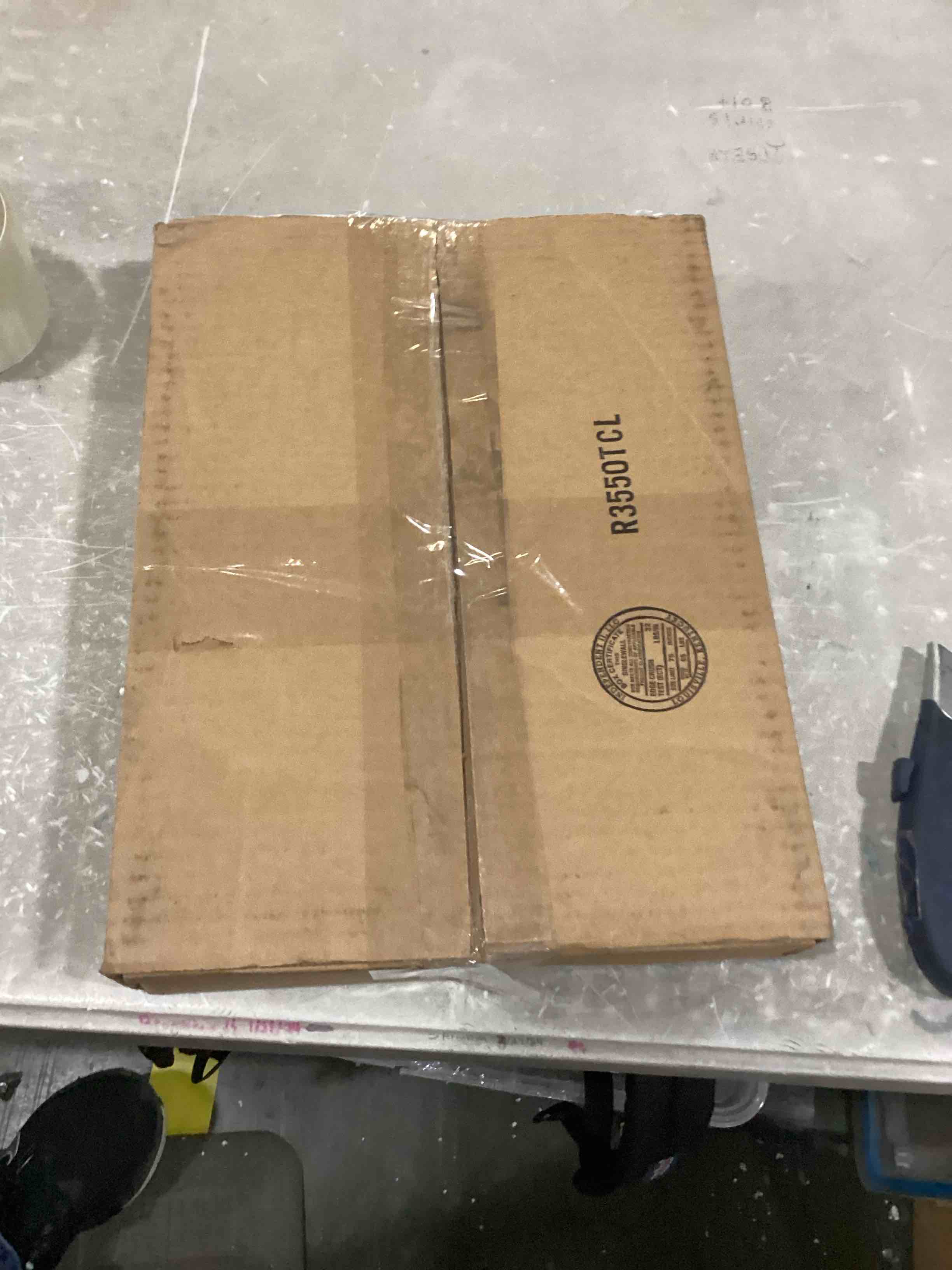 https://s3.amazonaws.com/lotting-images-prod/bidfta/RED5524152_1729530877203.jpeg