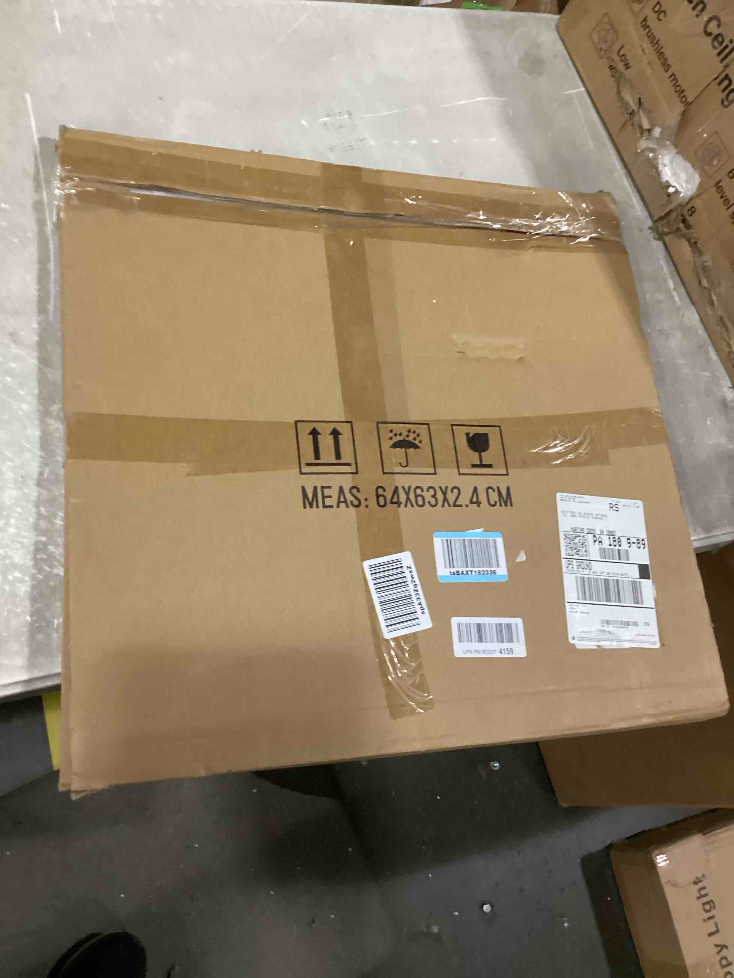 https://s3.amazonaws.com/lotting-images-prod/bidfta/RED5524217_1729604019140.jpeg