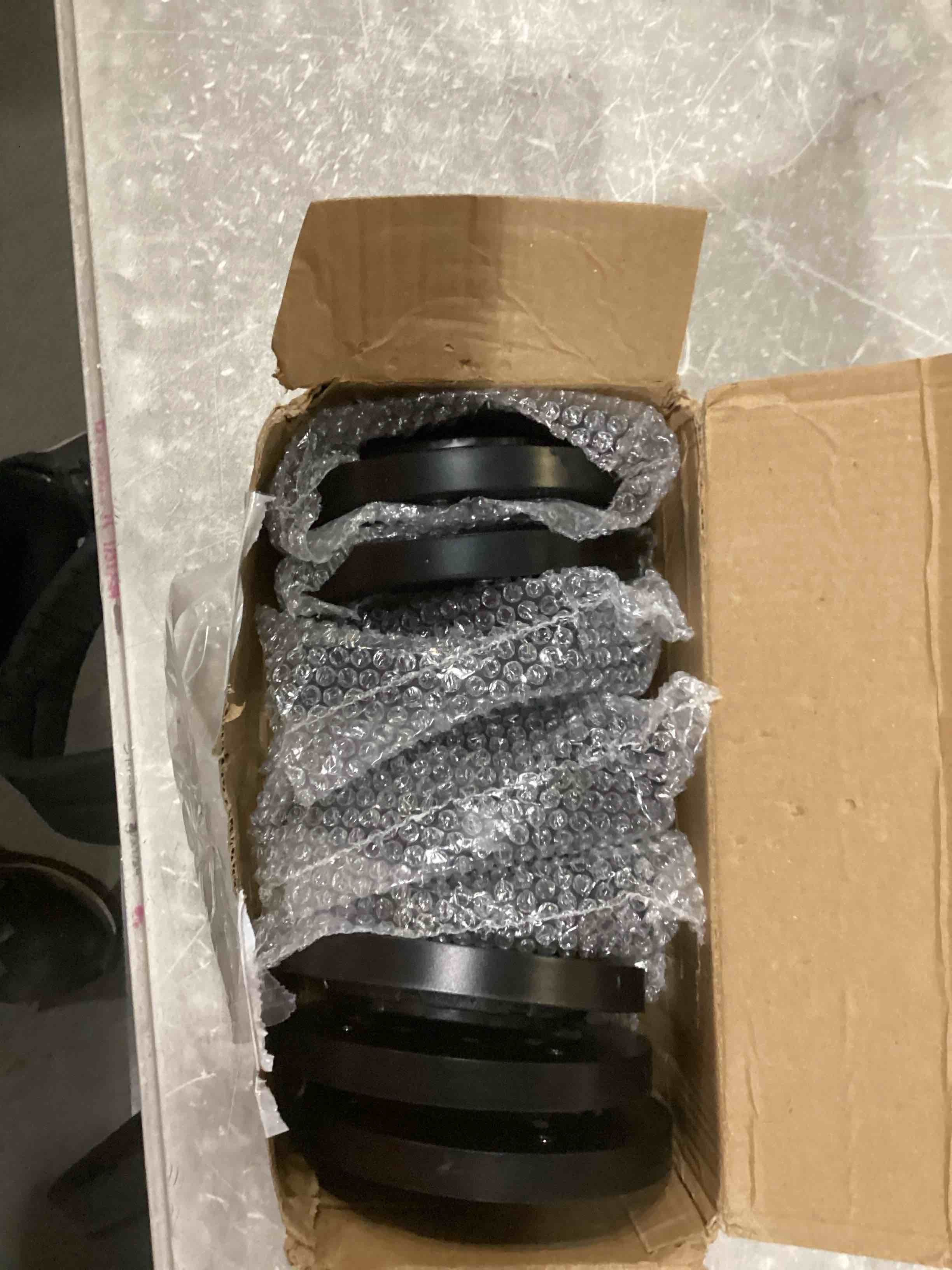 https://s3.amazonaws.com/lotting-images-prod/bidfta/RED5524454_1729770883899.jpeg