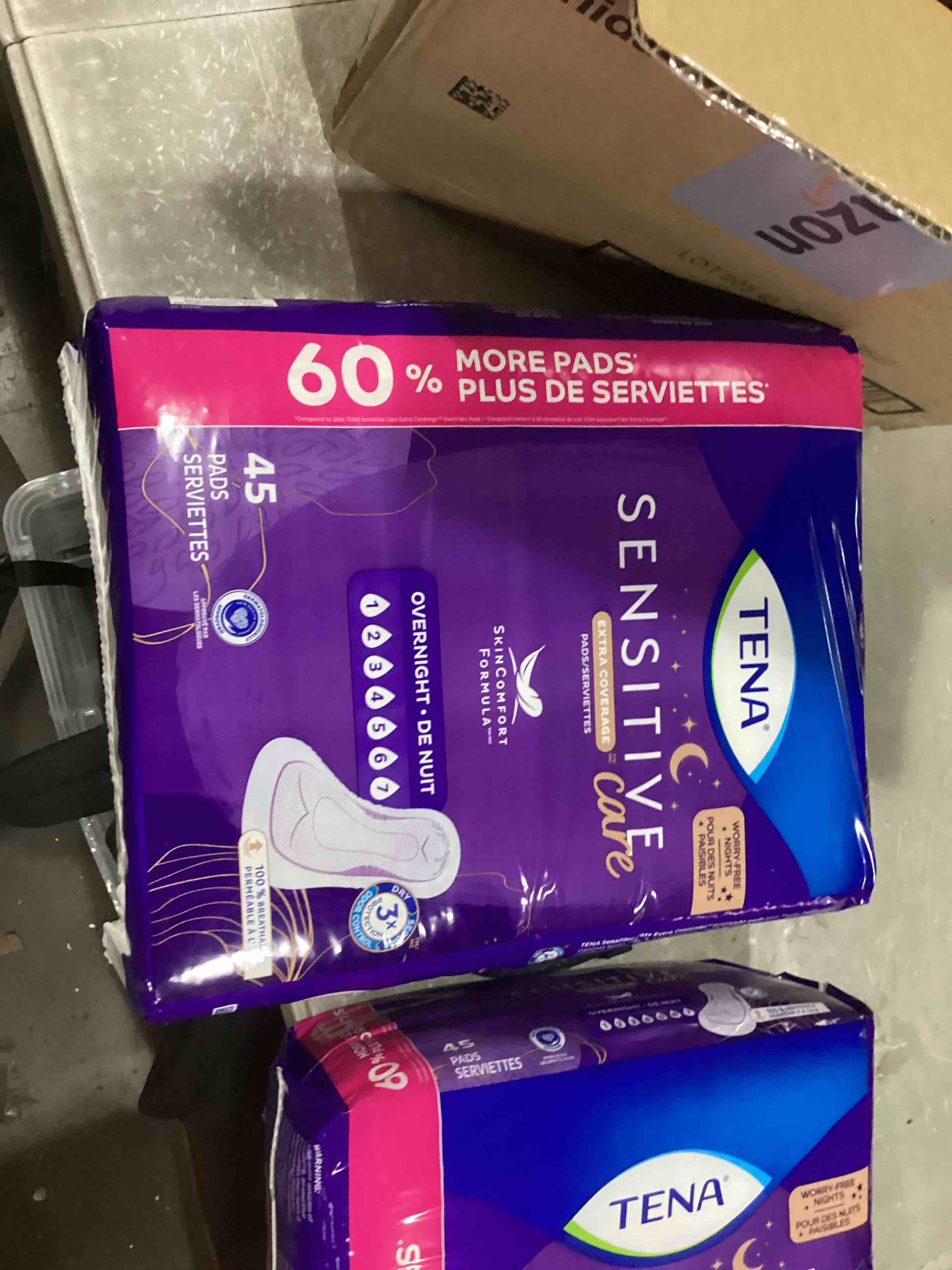 https://s3.amazonaws.com/lotting-images-prod/bidfta/RED5524517_1729784526739.jpeg