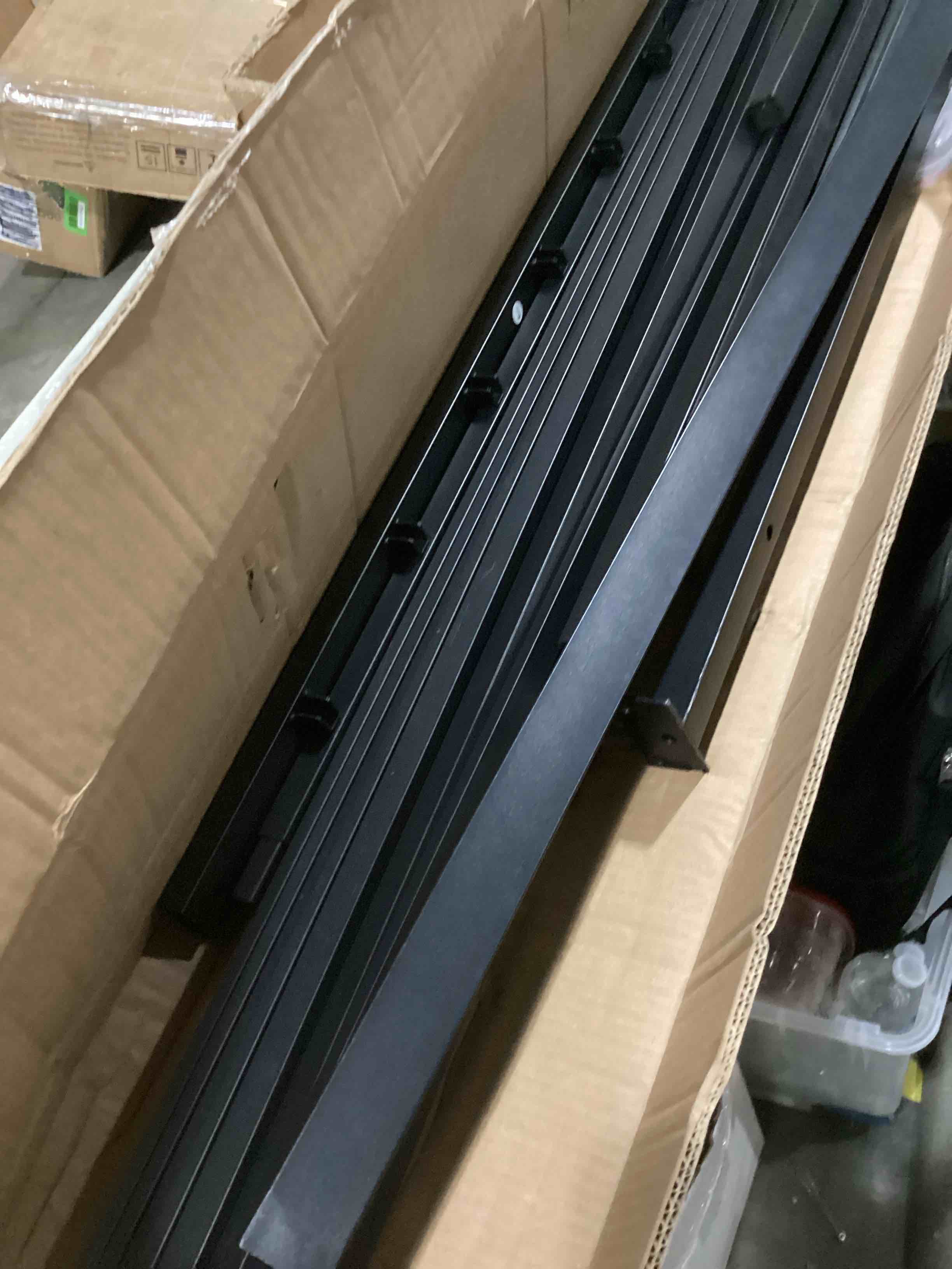 https://s3.amazonaws.com/lotting-images-prod/bidfta/RED5524619_1730125165286.jpeg