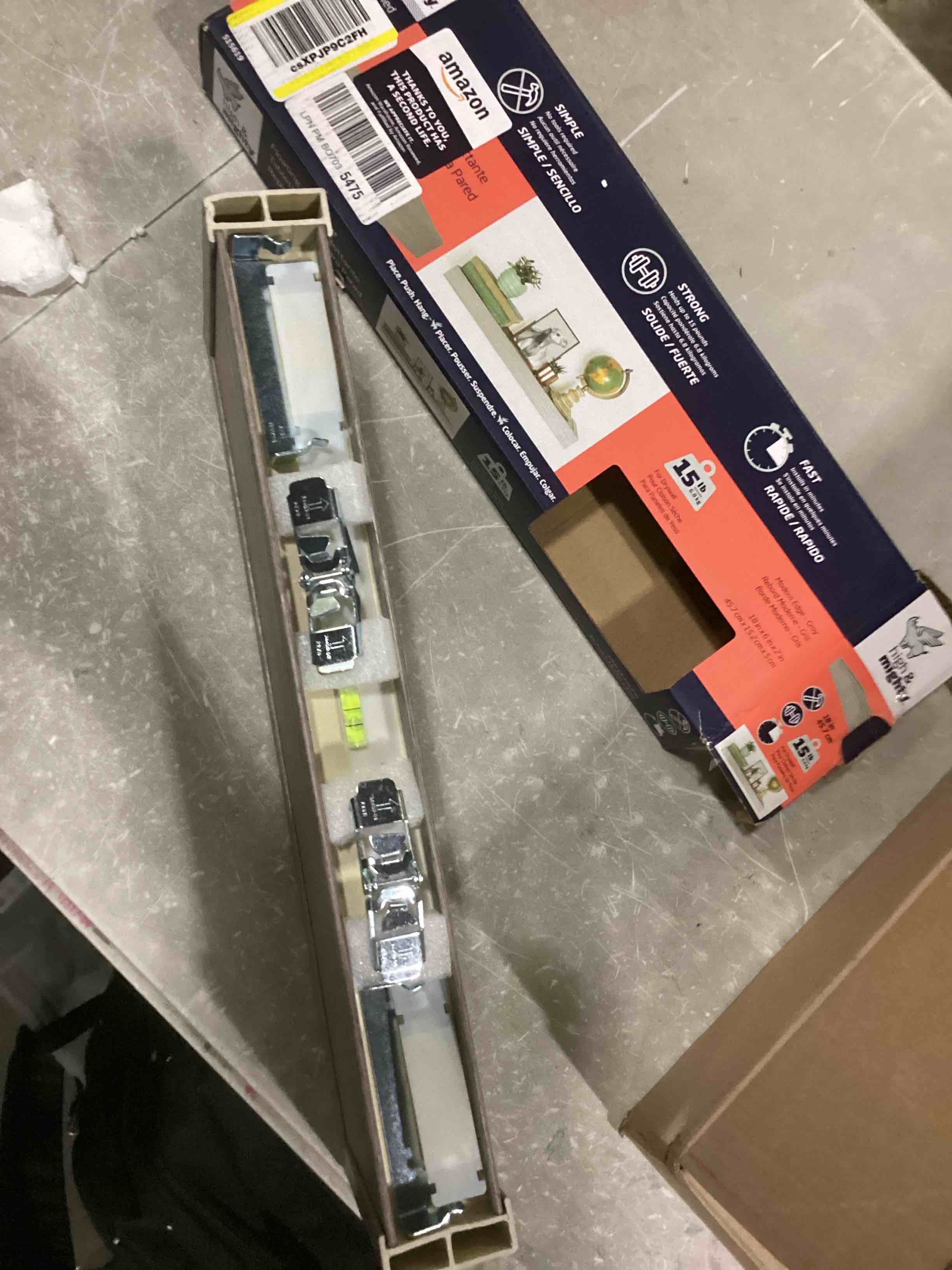 https://s3.amazonaws.com/lotting-images-prod/bidfta/RED5524644_1730128957393.jpeg