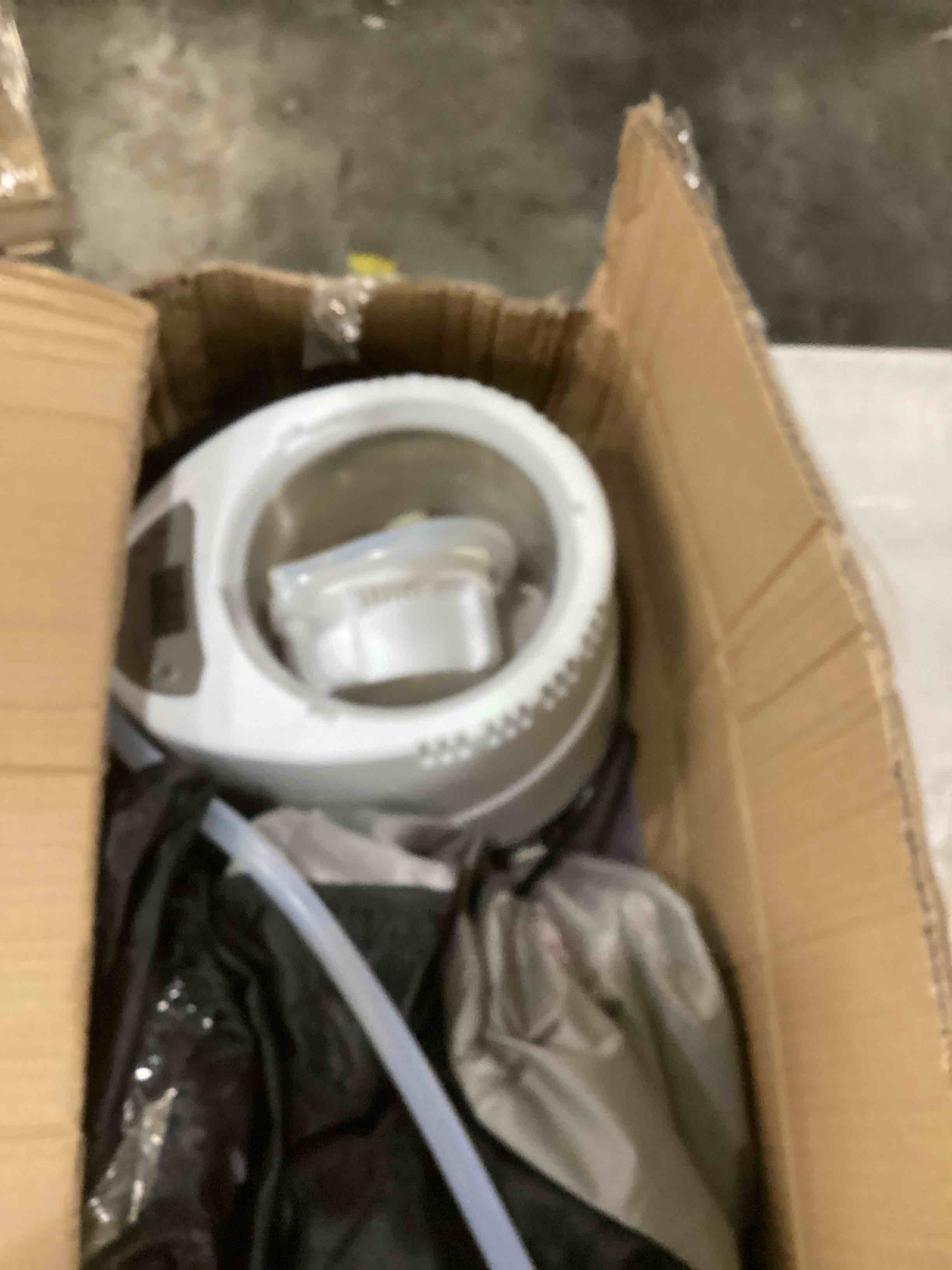 https://s3.amazonaws.com/lotting-images-prod/bidfta/RED5524690_1730140701999.jpeg