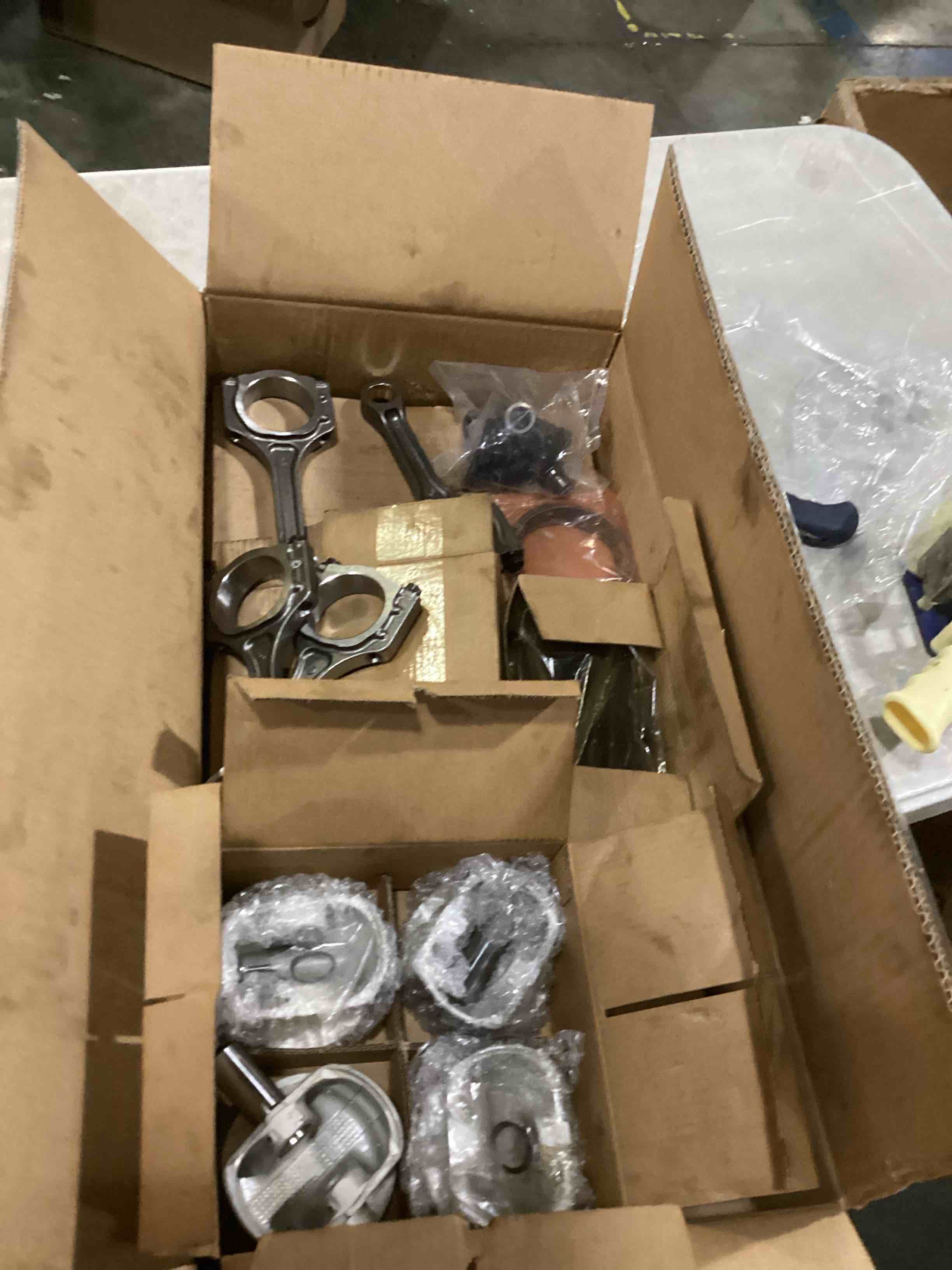 https://s3.amazonaws.com/lotting-images-prod/bidfta/RED5524742_1730204974646.jpeg
